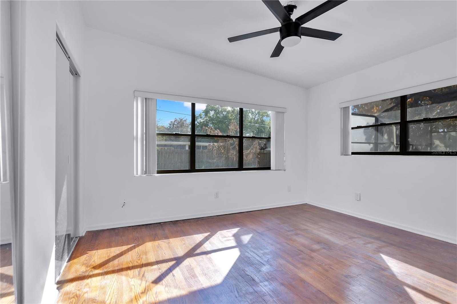 Image 11 of 36 For 2420 Pershing Avenue