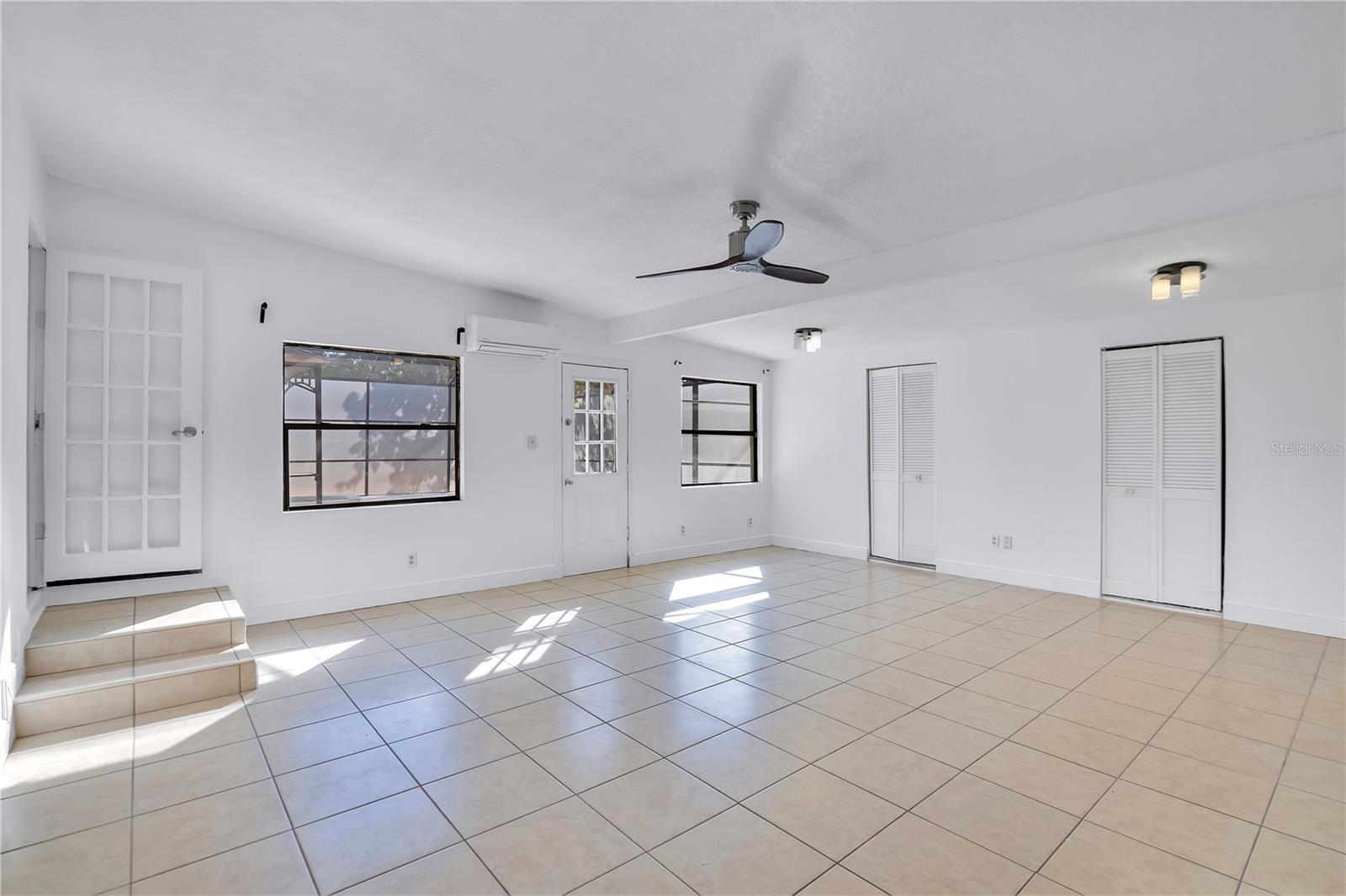 Image 3 of 36 For 2420 Pershing Avenue