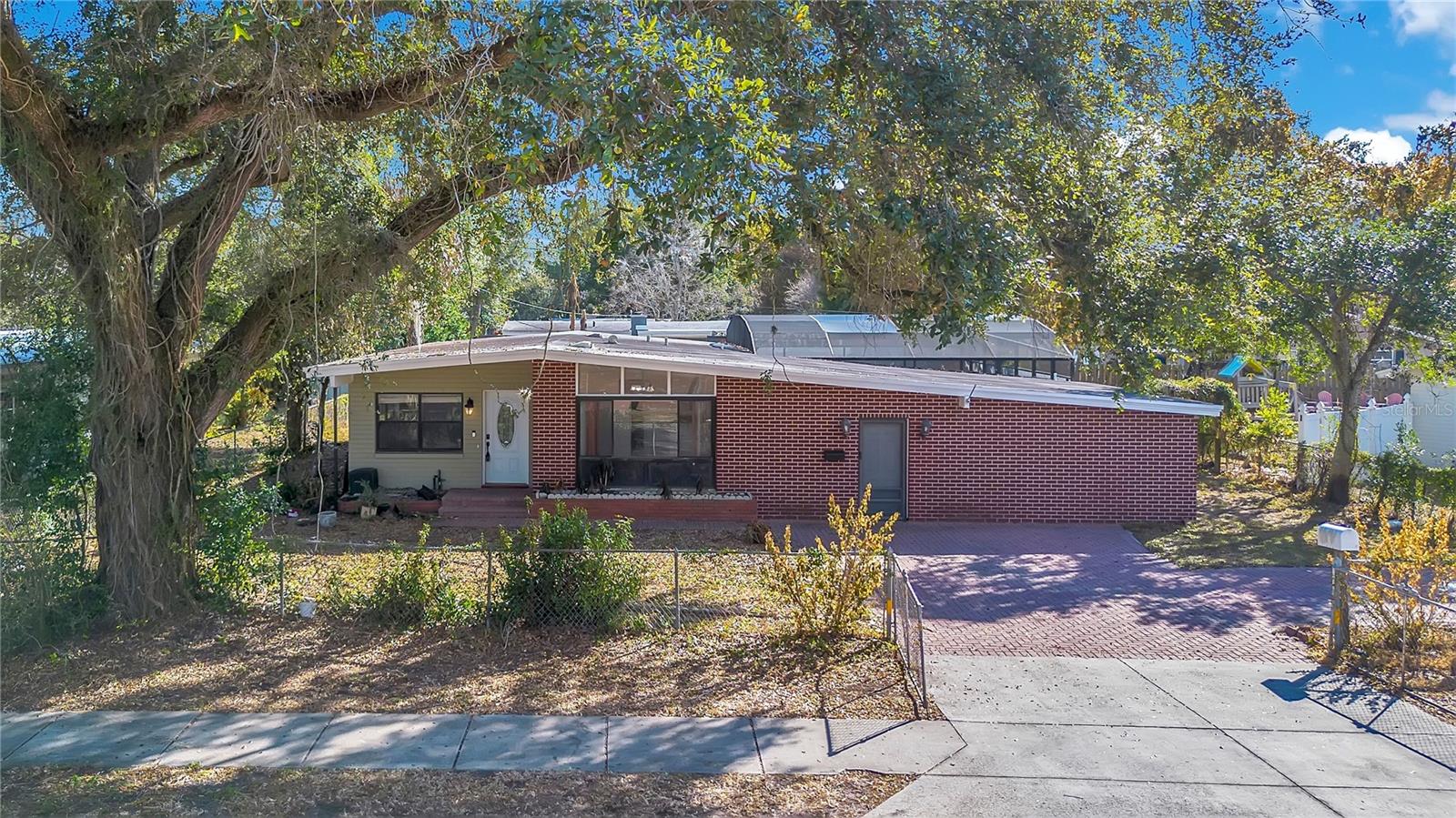 Image 30 of 36 For 2420 Pershing Avenue