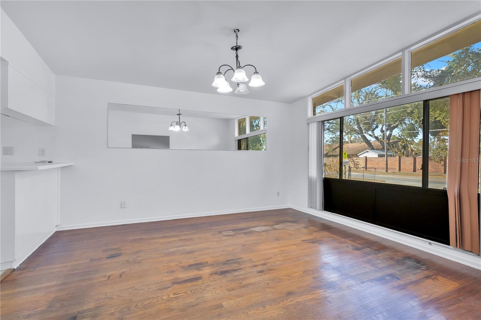 Image 8 of 36 For 2420 Pershing Avenue