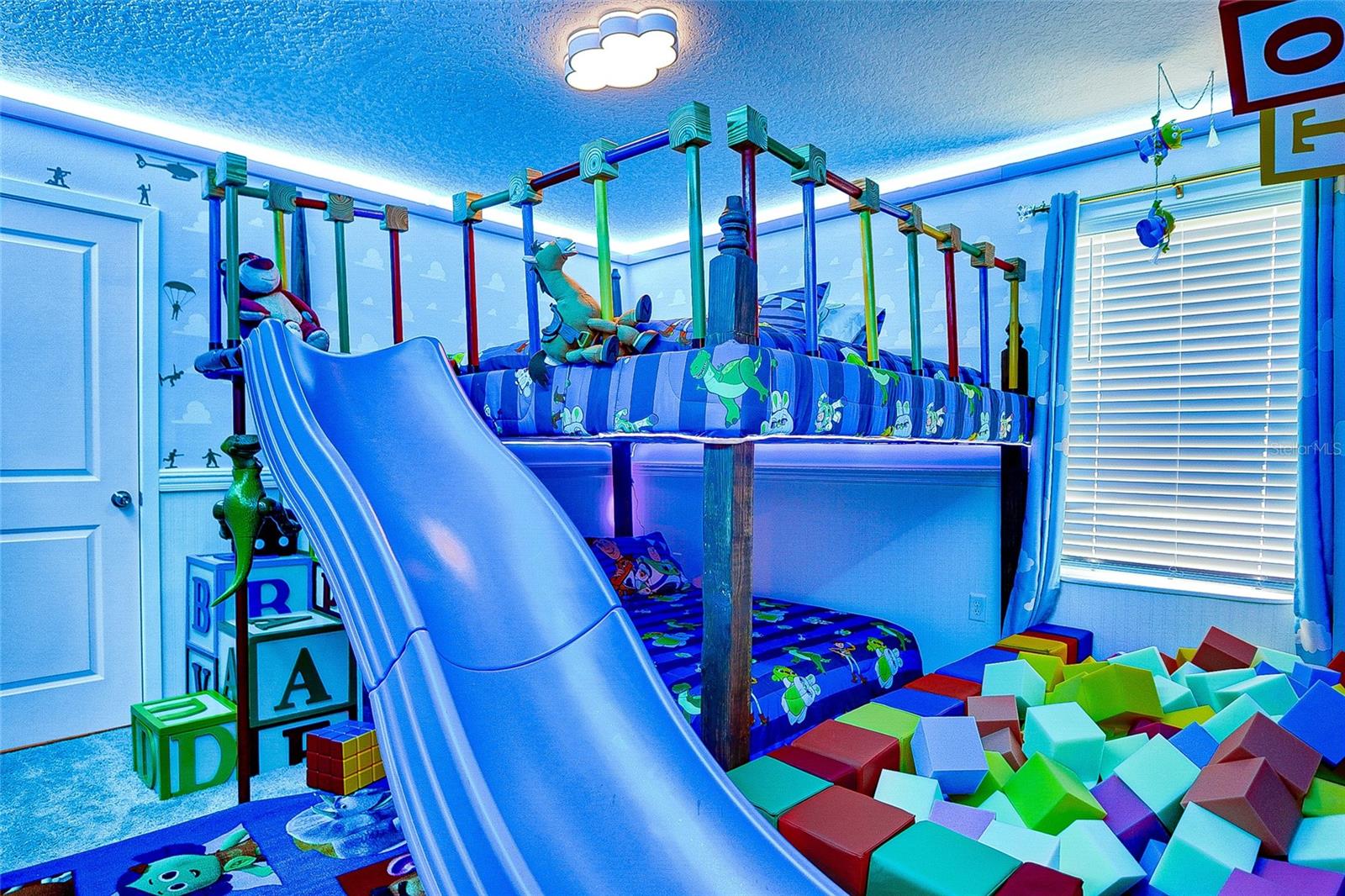 Image 31 of 79 For 2341 Salty Winds Way