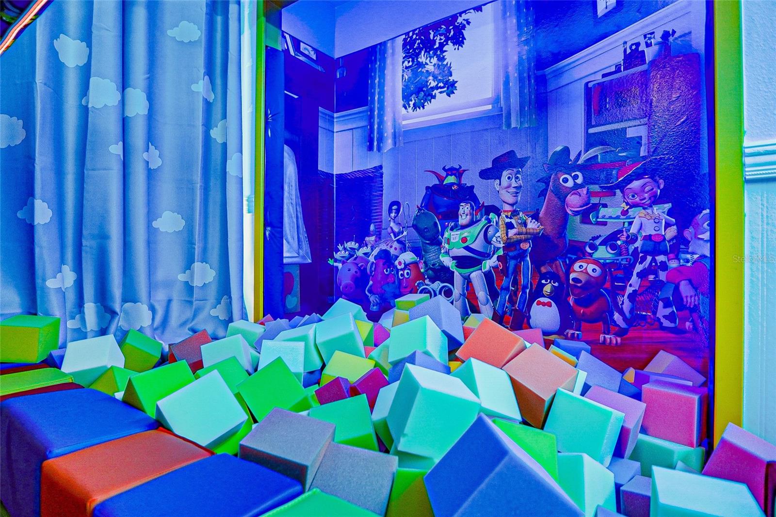 Image 35 of 79 For 2341 Salty Winds Way