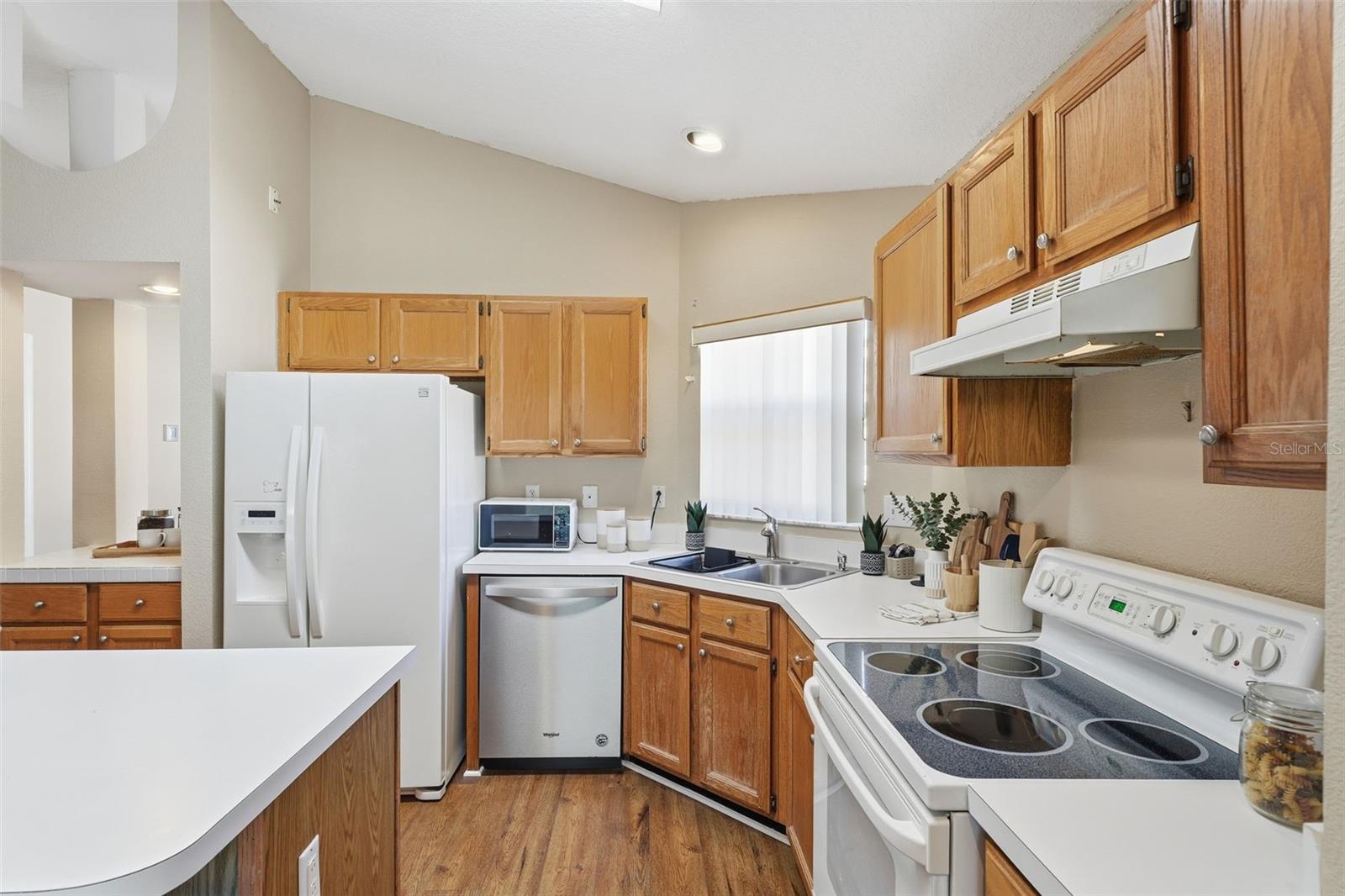 Image 21 of 32 For 1611 Sand Key Circle