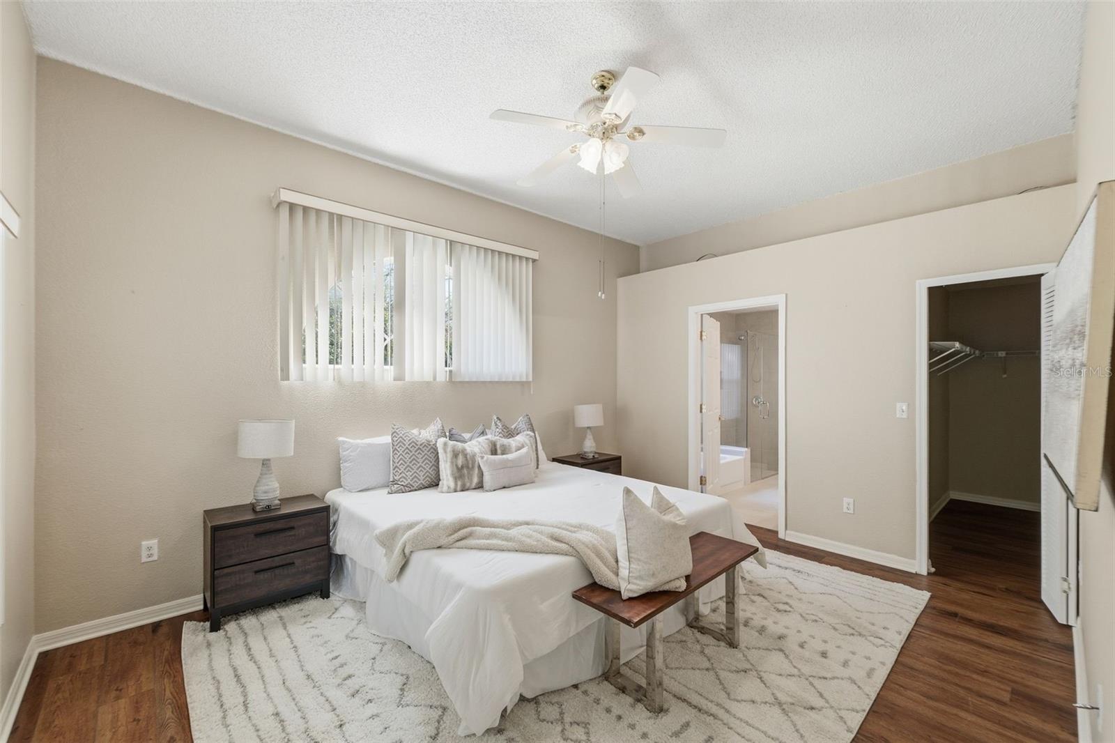 Image 23 of 32 For 1611 Sand Key Circle