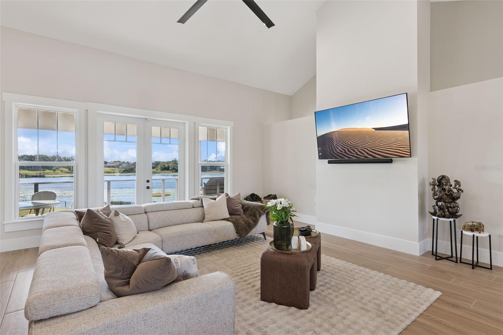 Image 4 of 7 For 9126 Lake Coventry Court