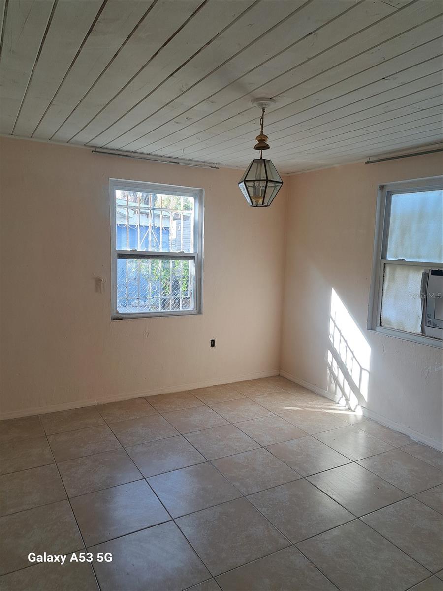 Image 13 of 14 For 2843 Livingston Street