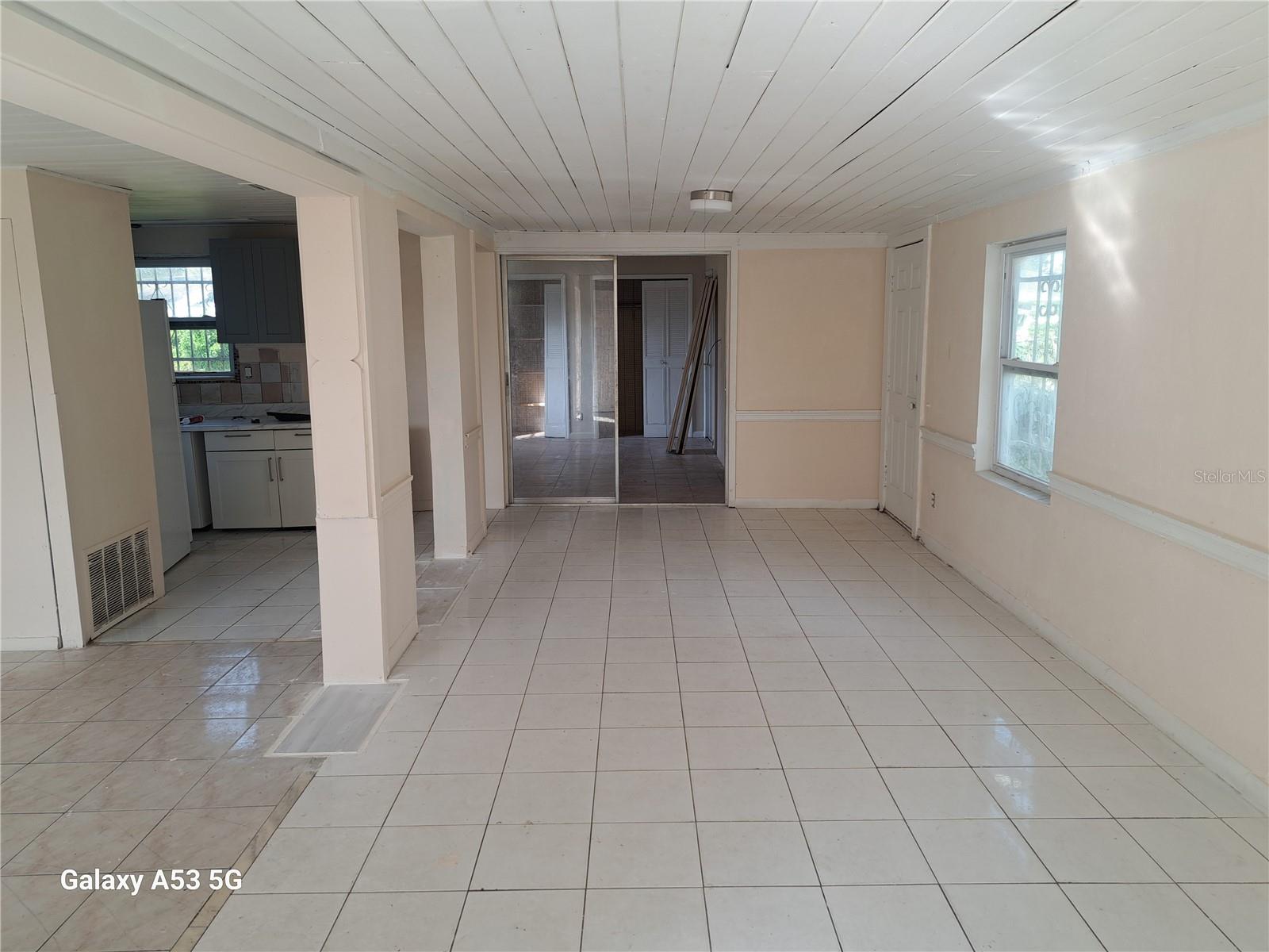 Image 7 of 14 For 2843 Livingston Street