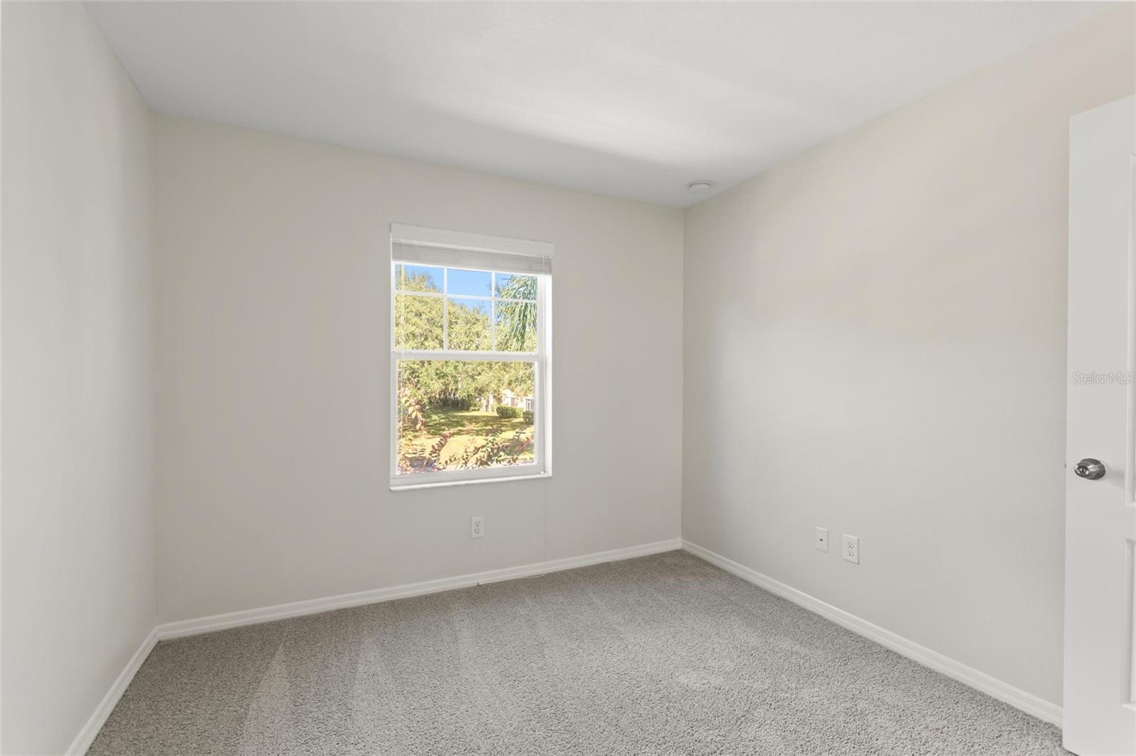 Image 11 of 20 For 1010 Chelsea Drive