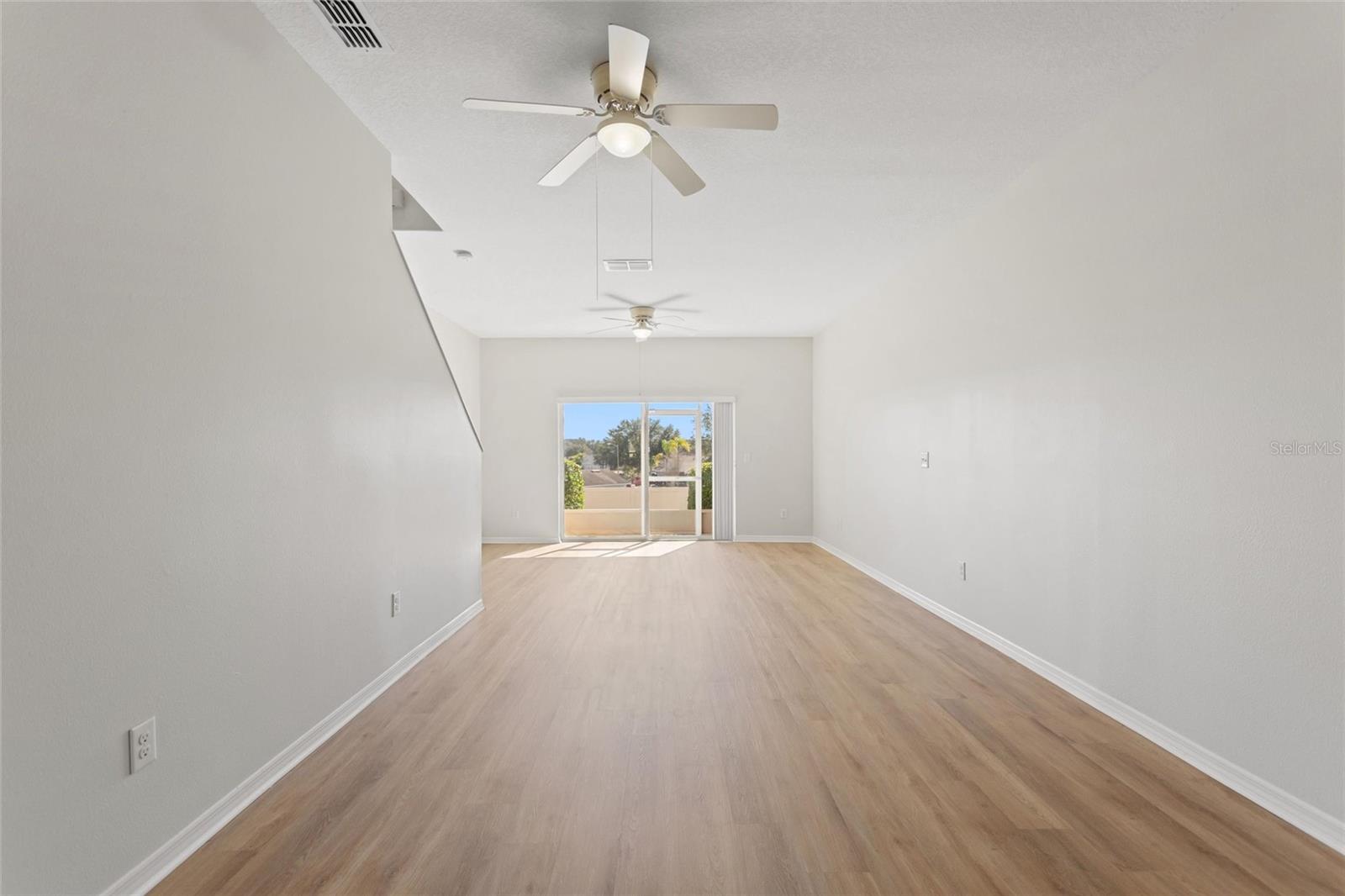 Image 3 of 20 For 1010 Chelsea Drive