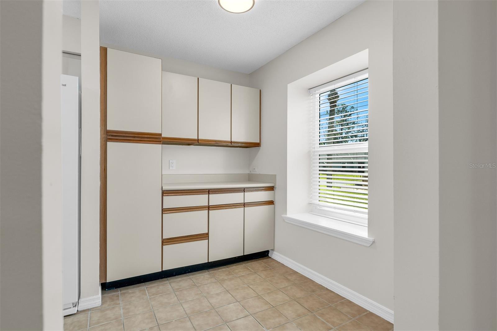 Image 14 of 43 For 233 Bob White Court 2330