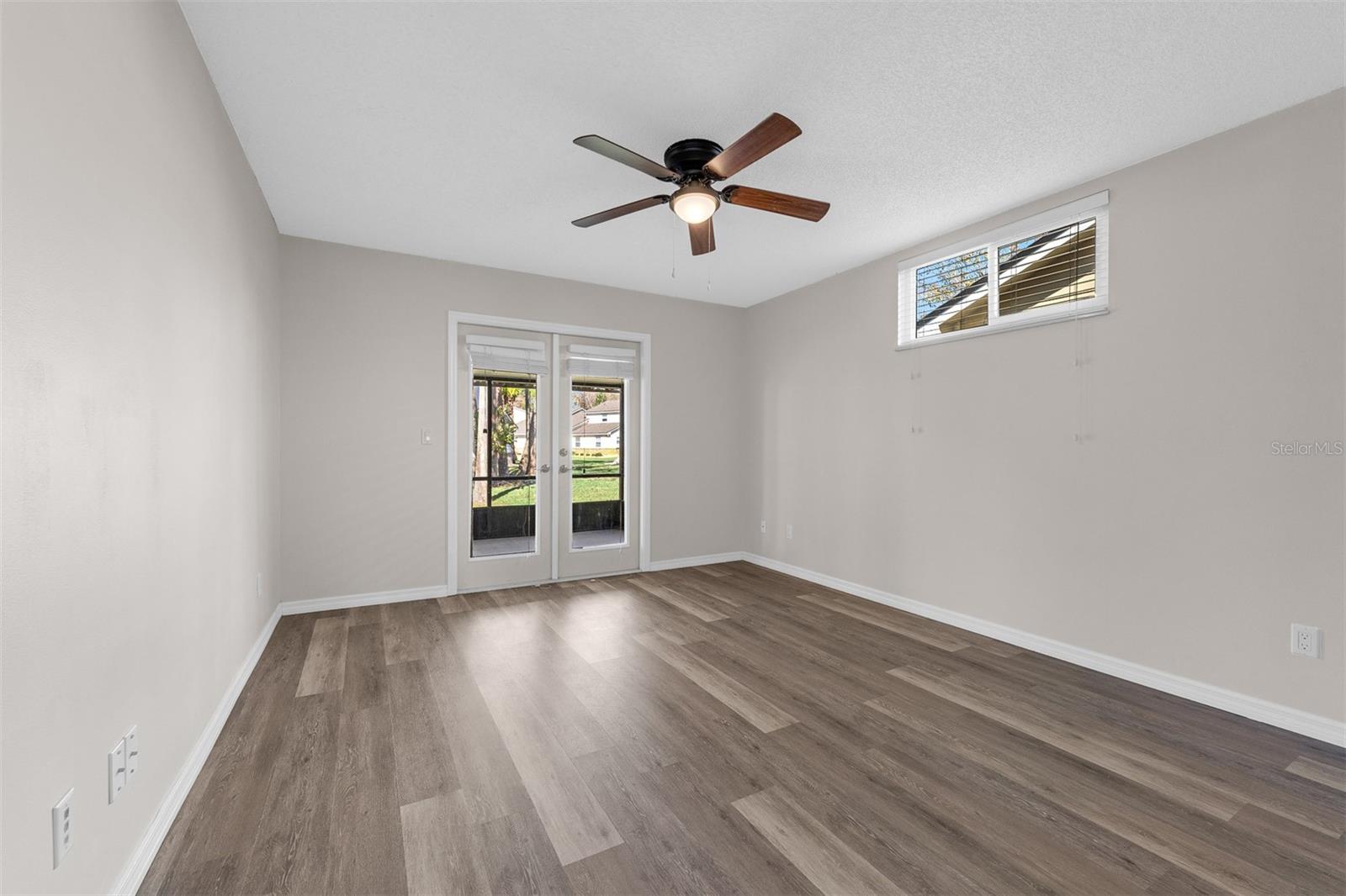 Image 16 of 43 For 233 Bob White Court 2330