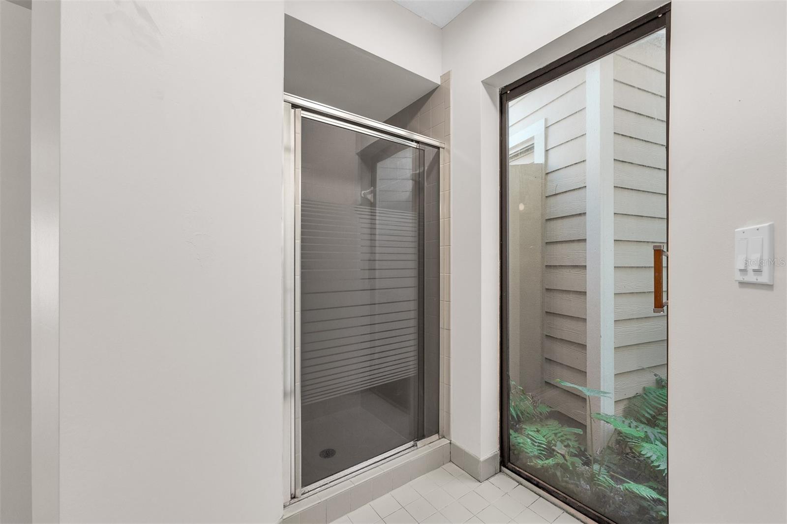 Image 20 of 43 For 233 Bob White Court 2330