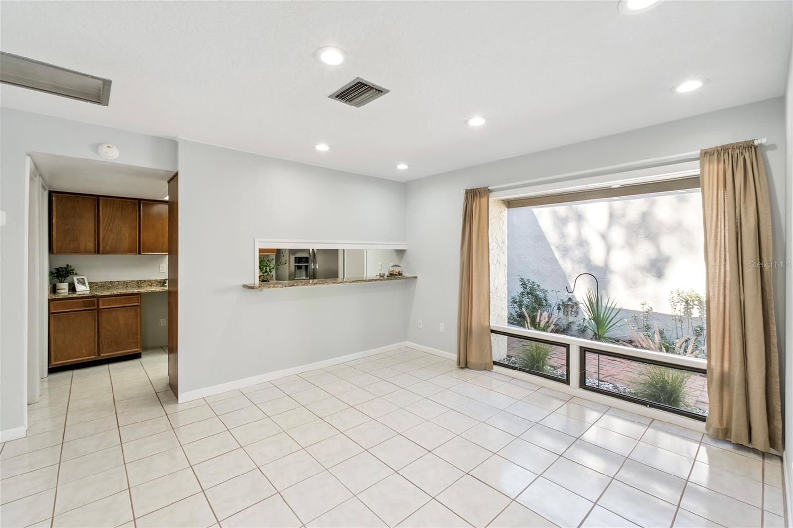 Image 10 of 59 For 200 Weeping Elm Lane