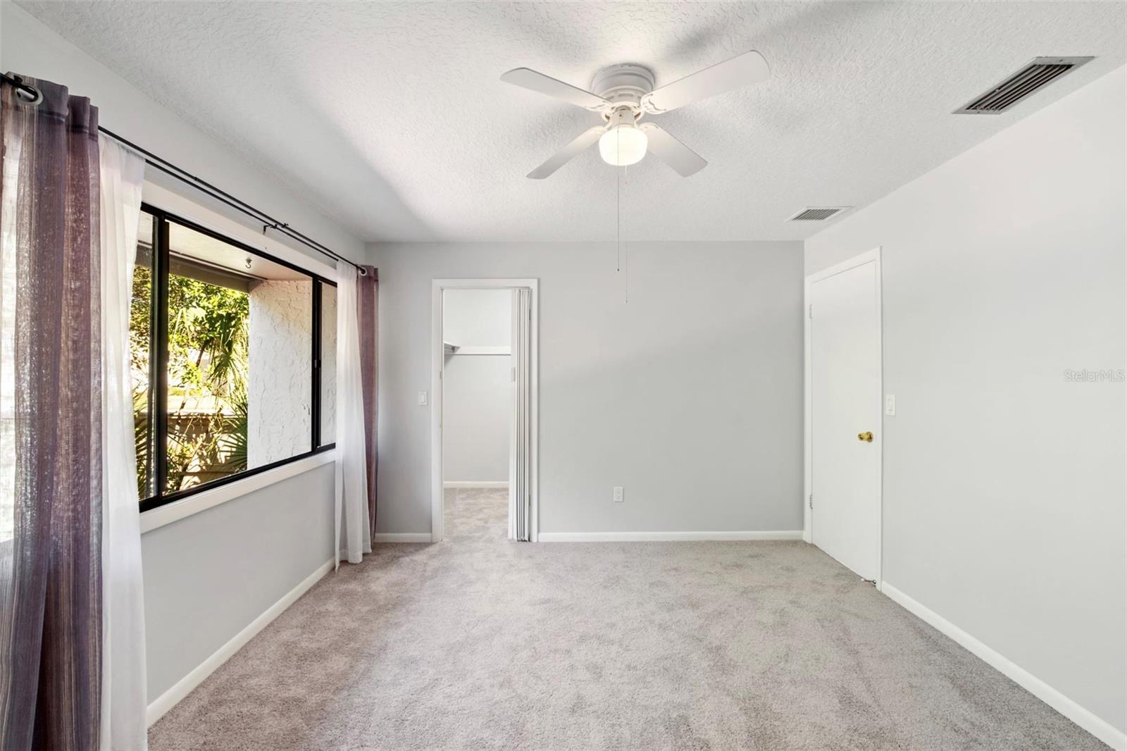 Image 26 of 59 For 200 Weeping Elm Lane