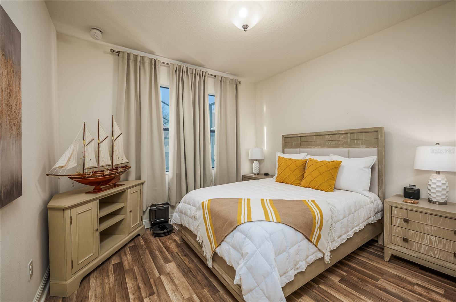 Image 19 of 56 For 23986 Terracina Court