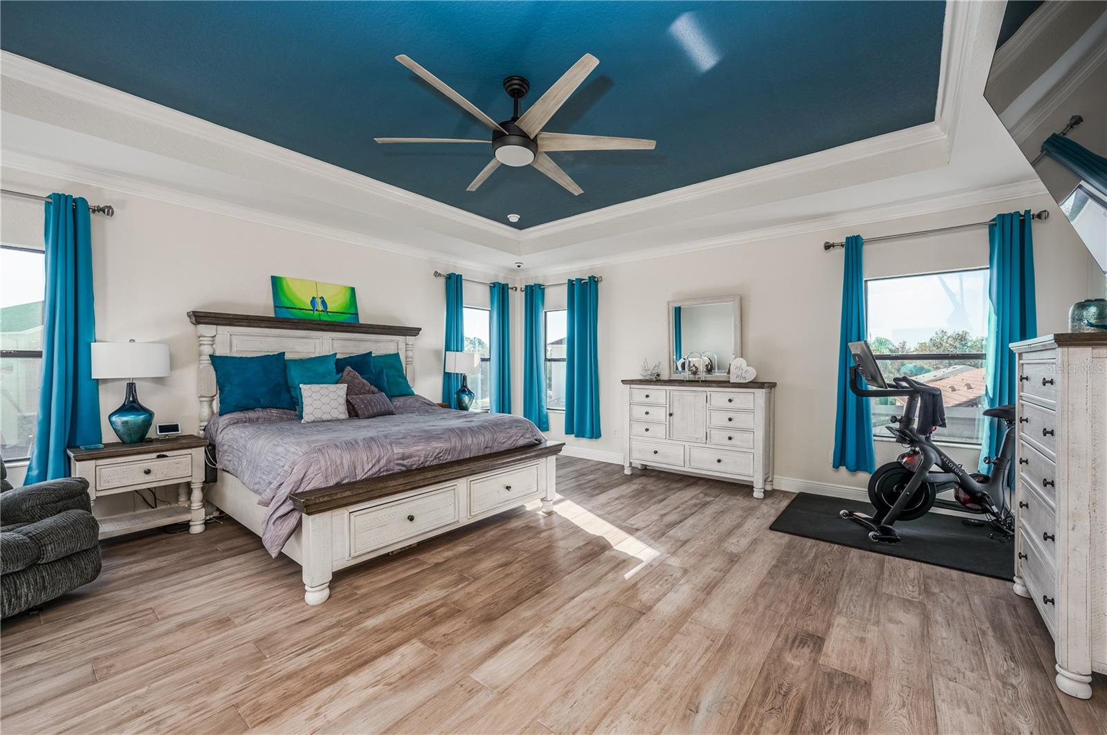 Image 34 of 56 For 23986 Terracina Court