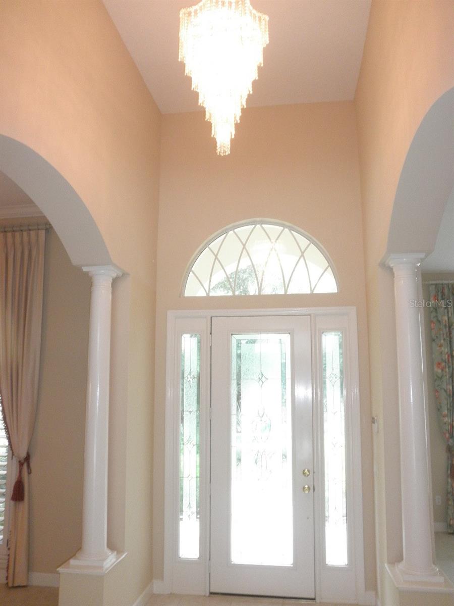 Image 6 of 27 For 208 Heatherwood Court