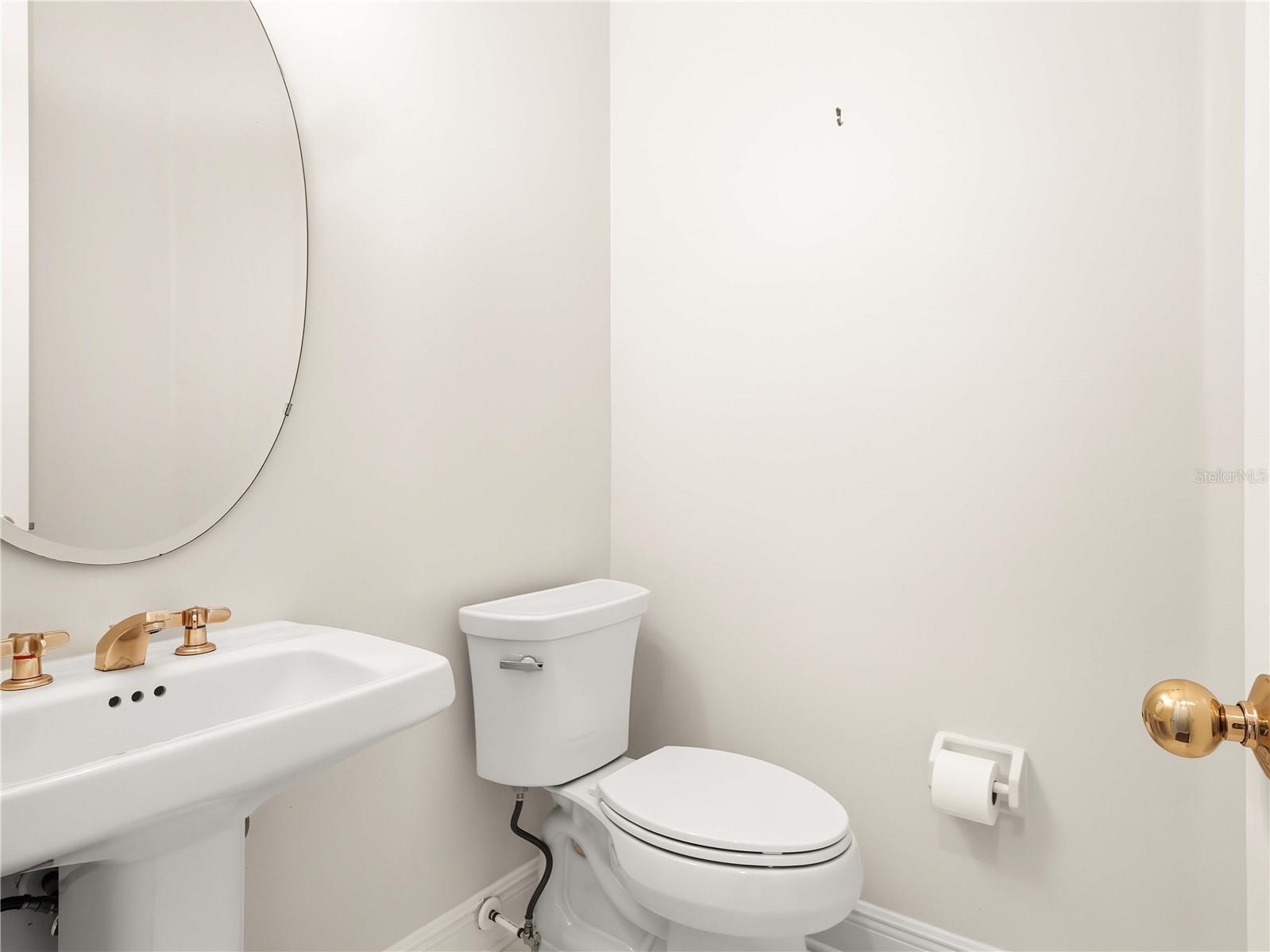 Image 18 of 29 For 9648 Bryanston Drive