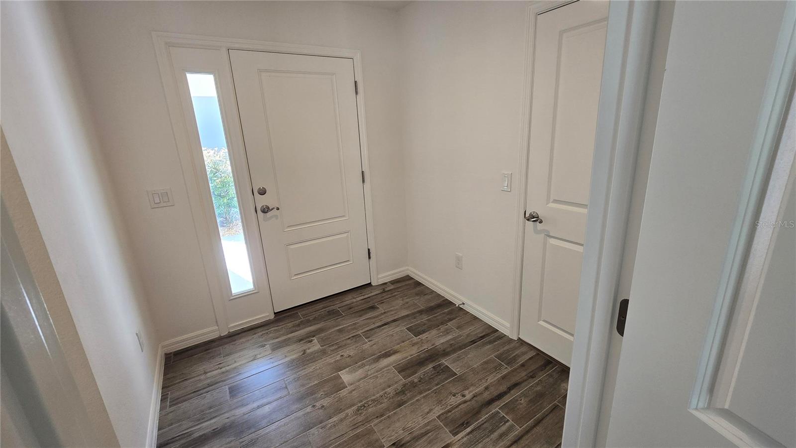 Image 16 of 18 For 5927 Walters Court