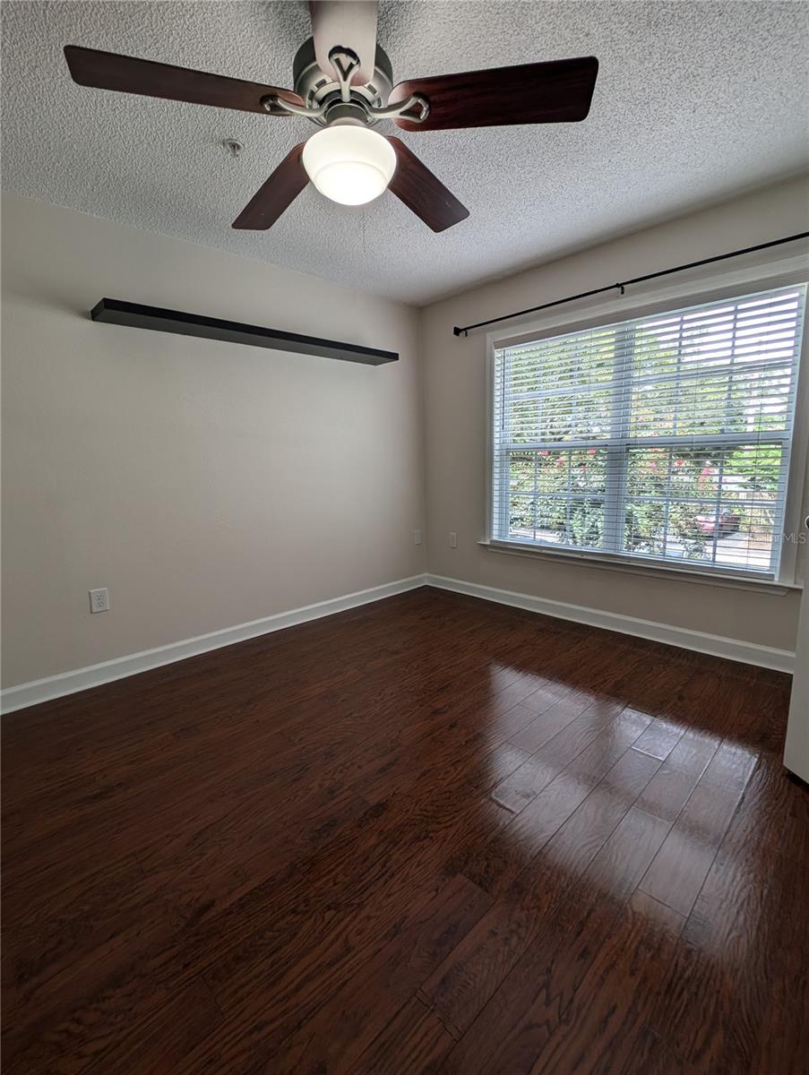 Image 18 of 31 For 2077 Dixie Belle Drive 2077g