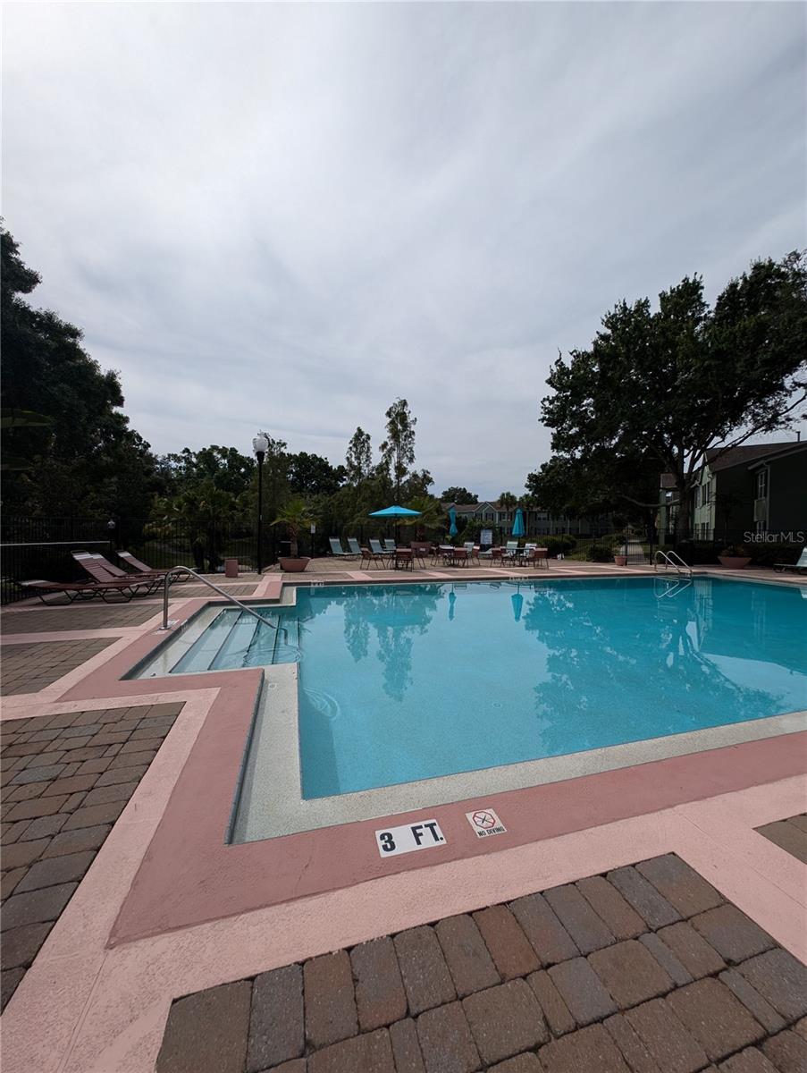 Image 29 of 31 For 2077 Dixie Belle Drive 2077g