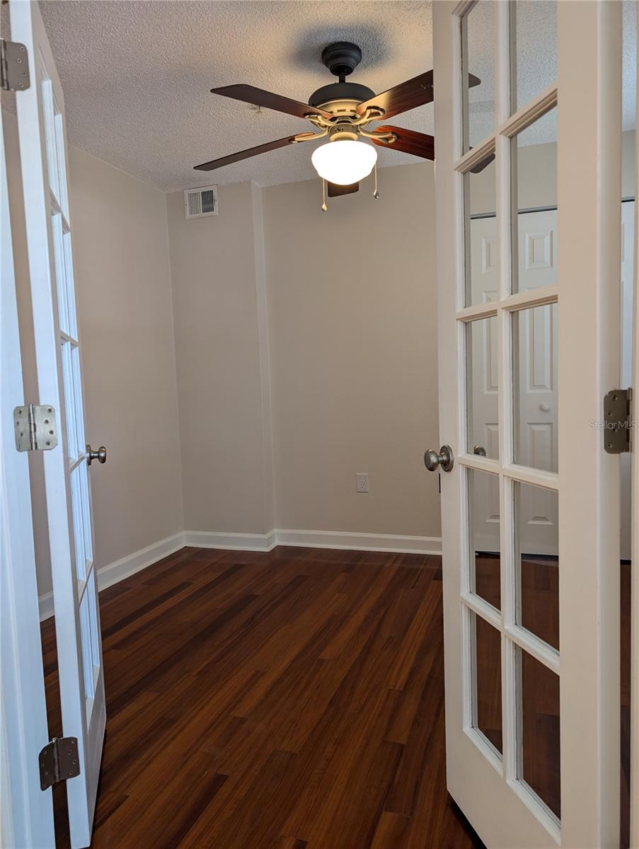 Image 7 of 31 For 2077 Dixie Belle Drive 2077g