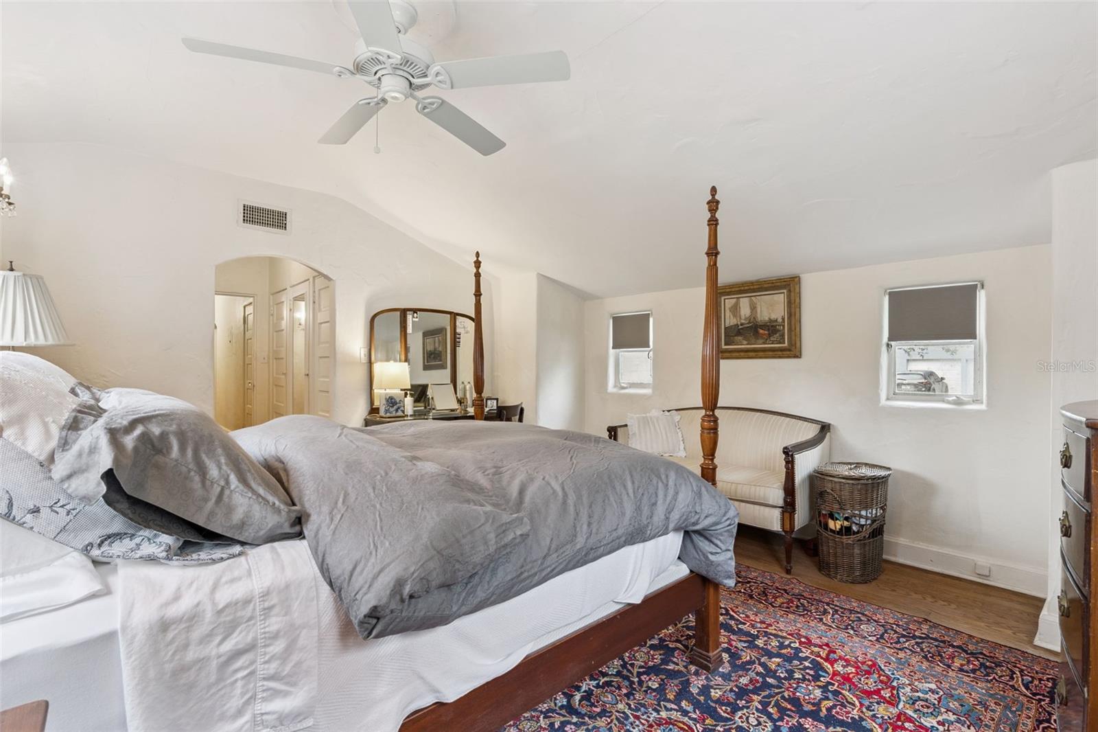 Image 21 of 47 For 1541 Westchester Avenue