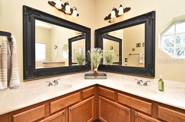 Image 25 of 57 For 11994 Mckinnon Road