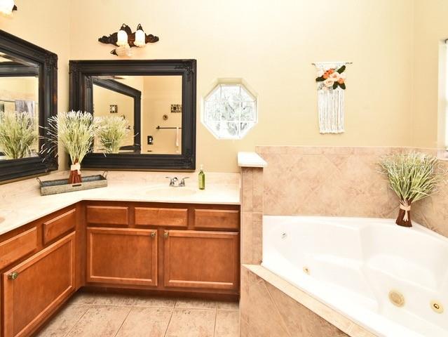 Image 26 of 57 For 11994 Mckinnon Road