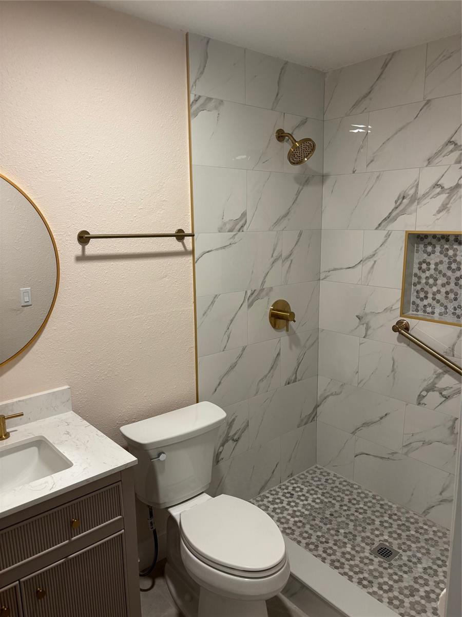 Image 6 of 13 For 170 7th Street