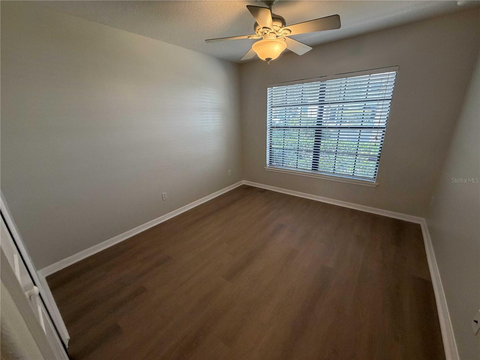 Image 10 of 23 For 5210 Windsor Lake Circle