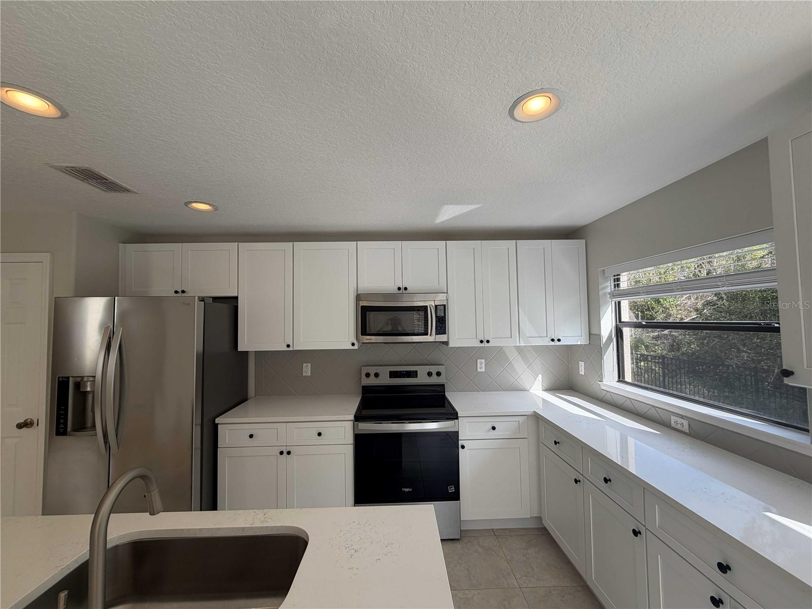 Image 7 of 23 For 5210 Windsor Lake Circle