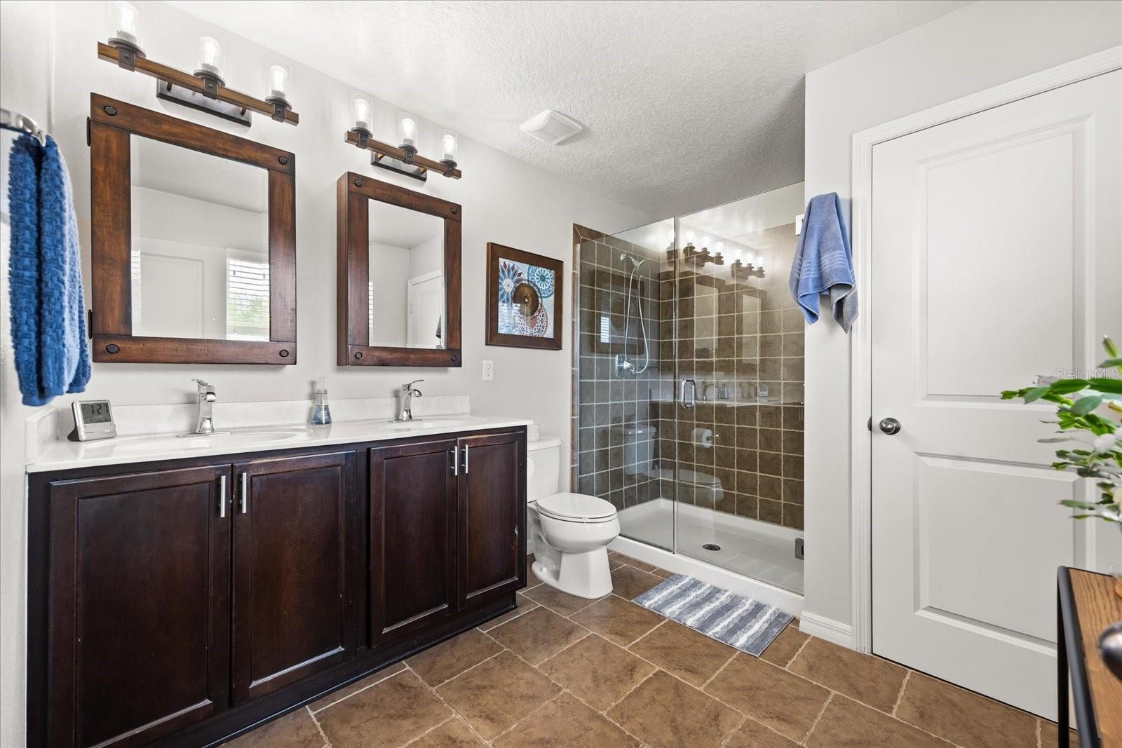 Image 33 of 40 For 6638 Bridgewater Village Road