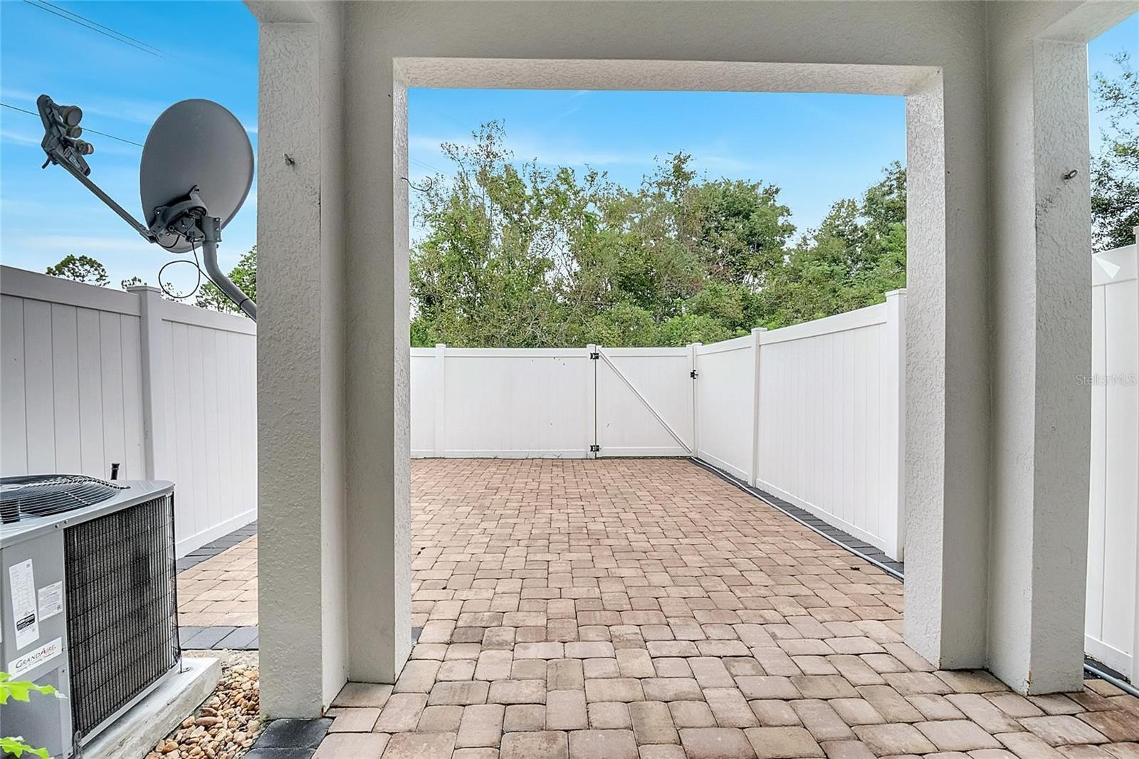 Image 41 of 62 For 9161 Shepton Street