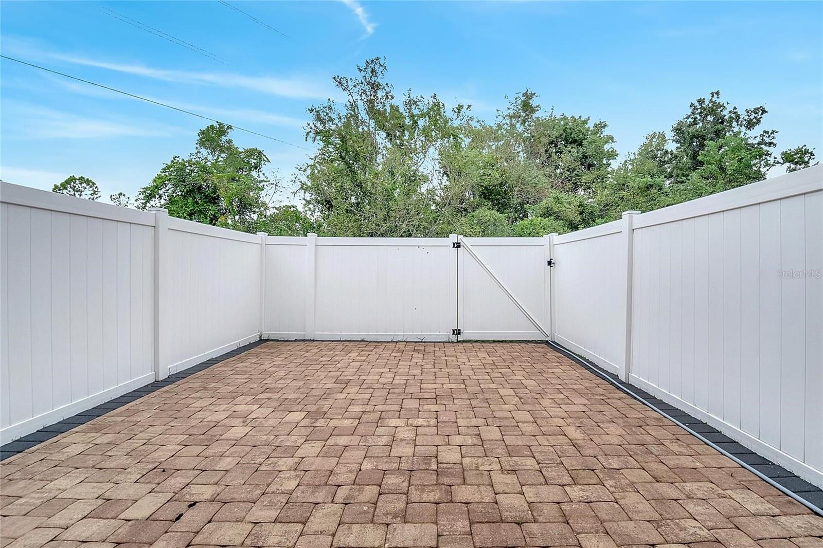 Image 44 of 62 For 9161 Shepton Street