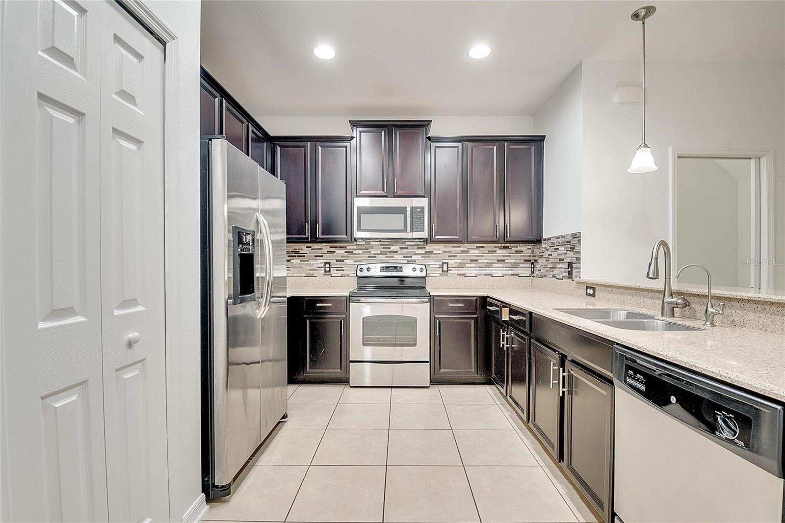 Image 9 of 62 For 9161 Shepton Street