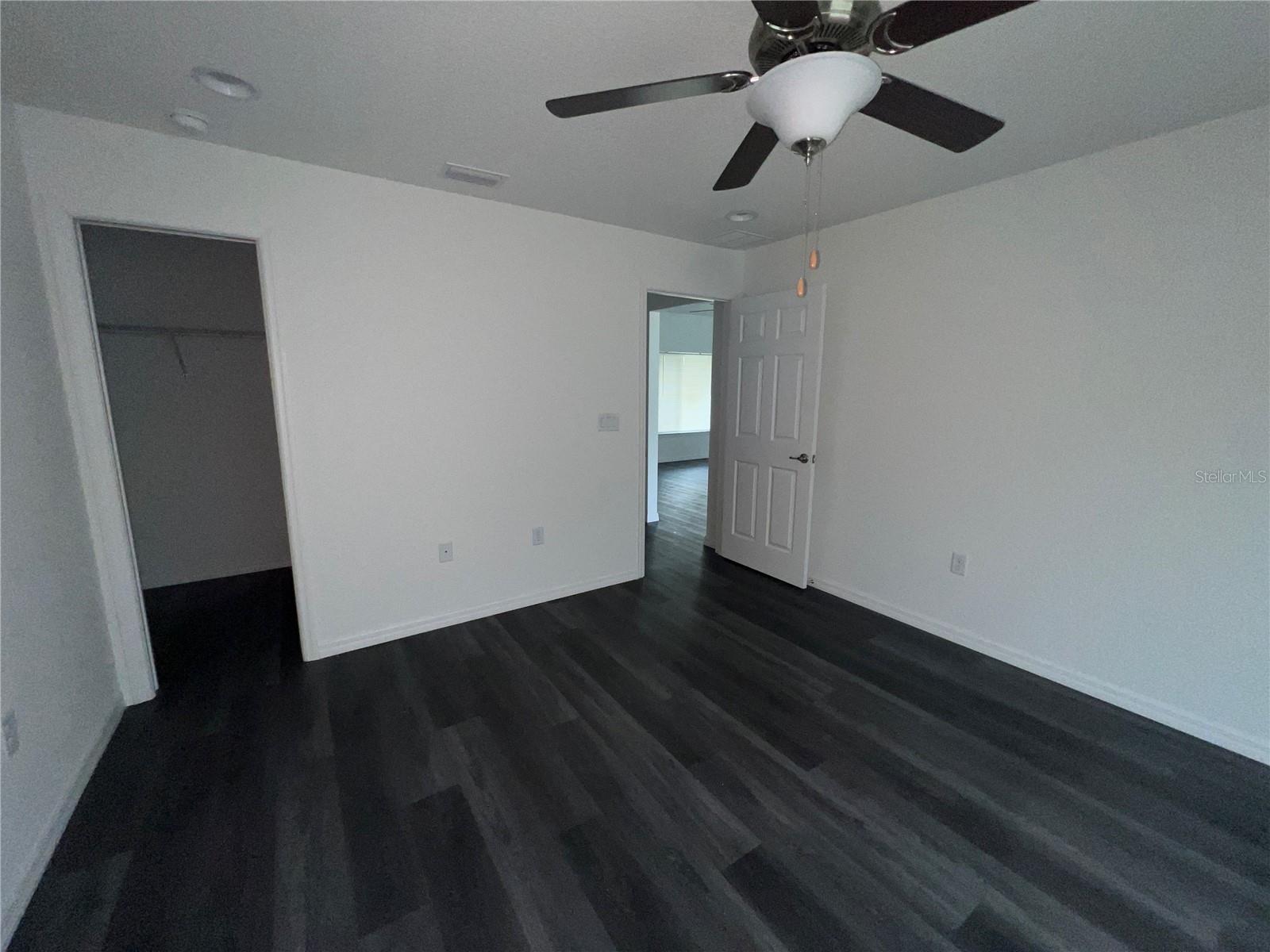 Image 11 of 23 For 9 Maple Drive Way