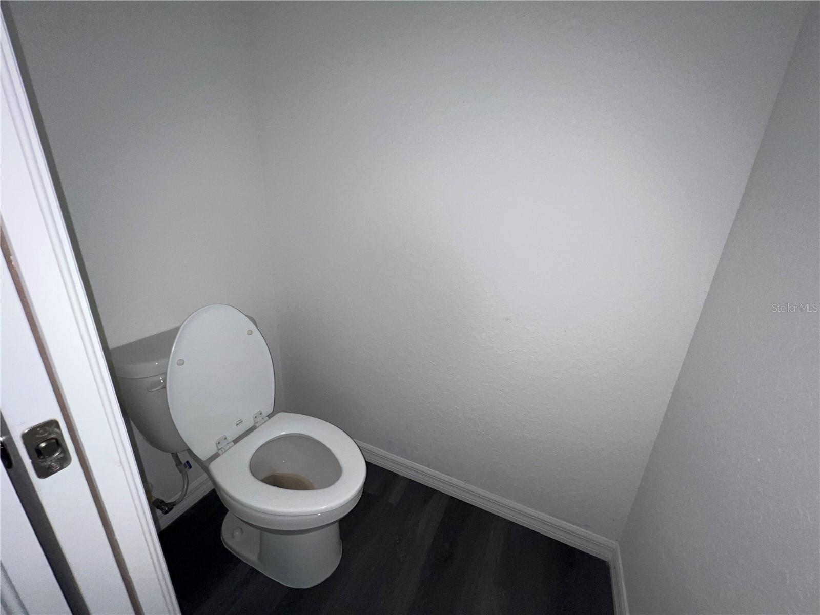 Image 15 of 23 For 9 Maple Drive Way