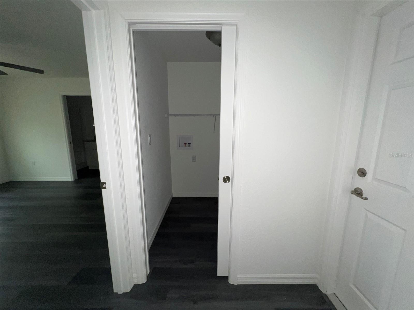 Image 7 of 23 For 9 Maple Drive Way