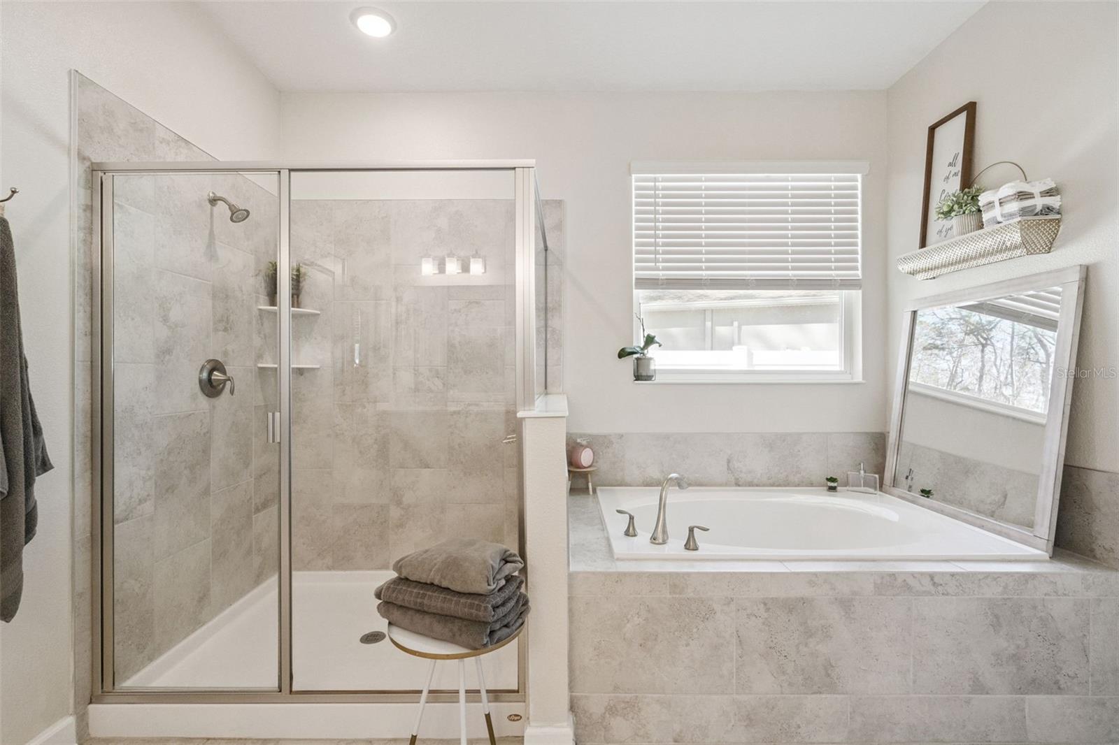 Image 21 of 68 For 11120 Robert Frost Drive