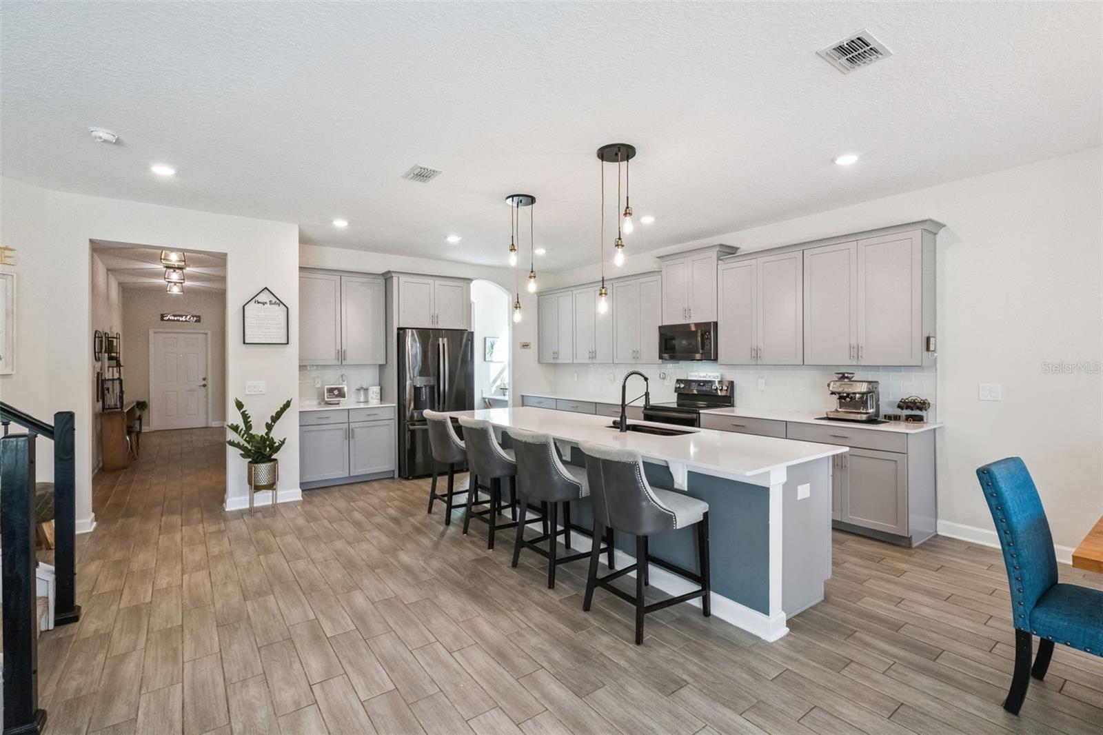 Image 6 of 68 For 11120 Robert Frost Drive