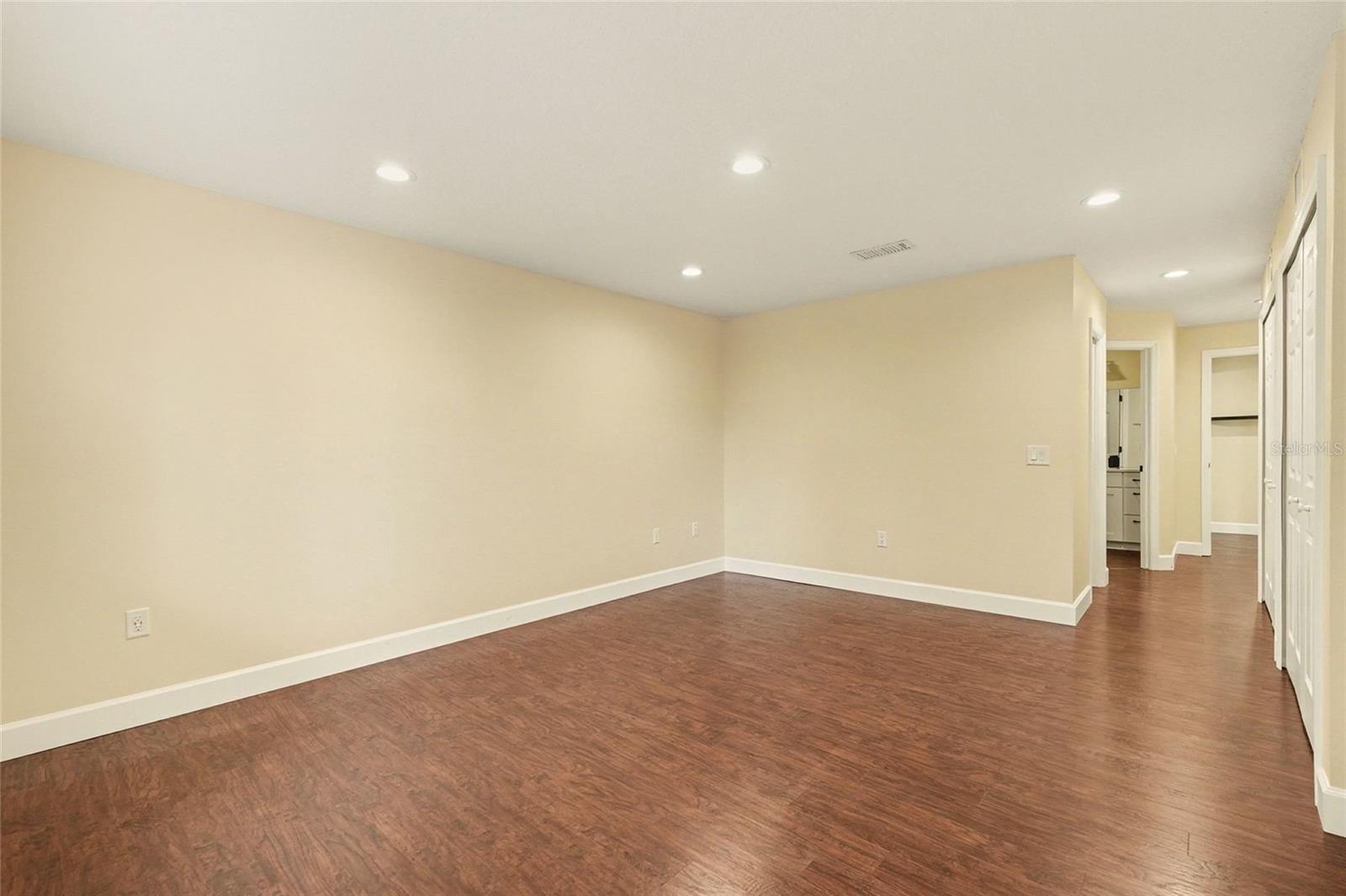 Image 20 of 26 For 4450 Sherwood Drive