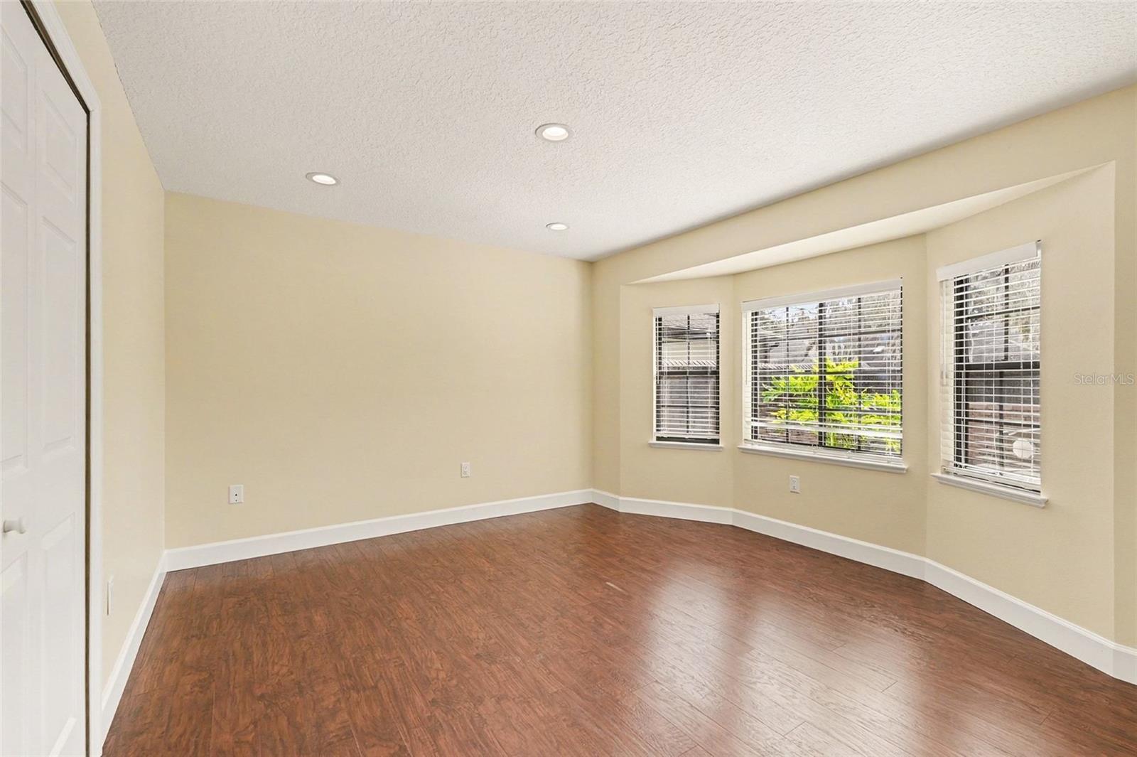 Image 4 of 26 For 4450 Sherwood Drive