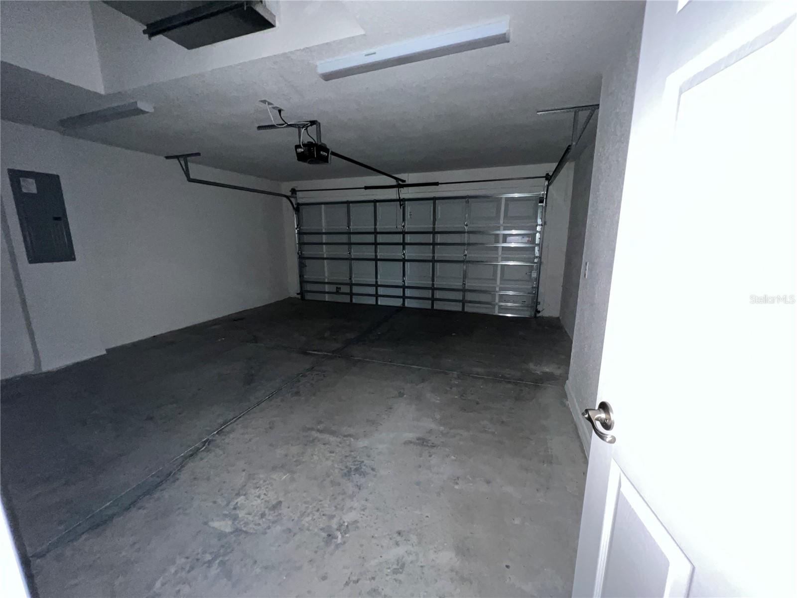 Image 26 of 26 For 9 Maple Lane