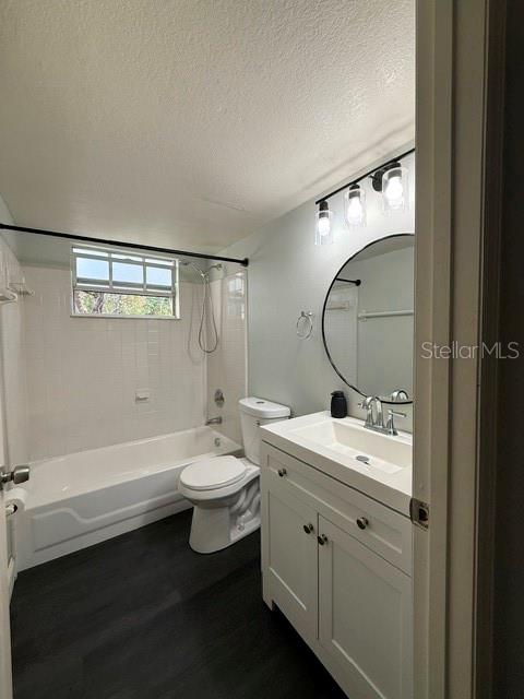 Image 13 of 16 For 2050 Royal Bay Boulevard 7