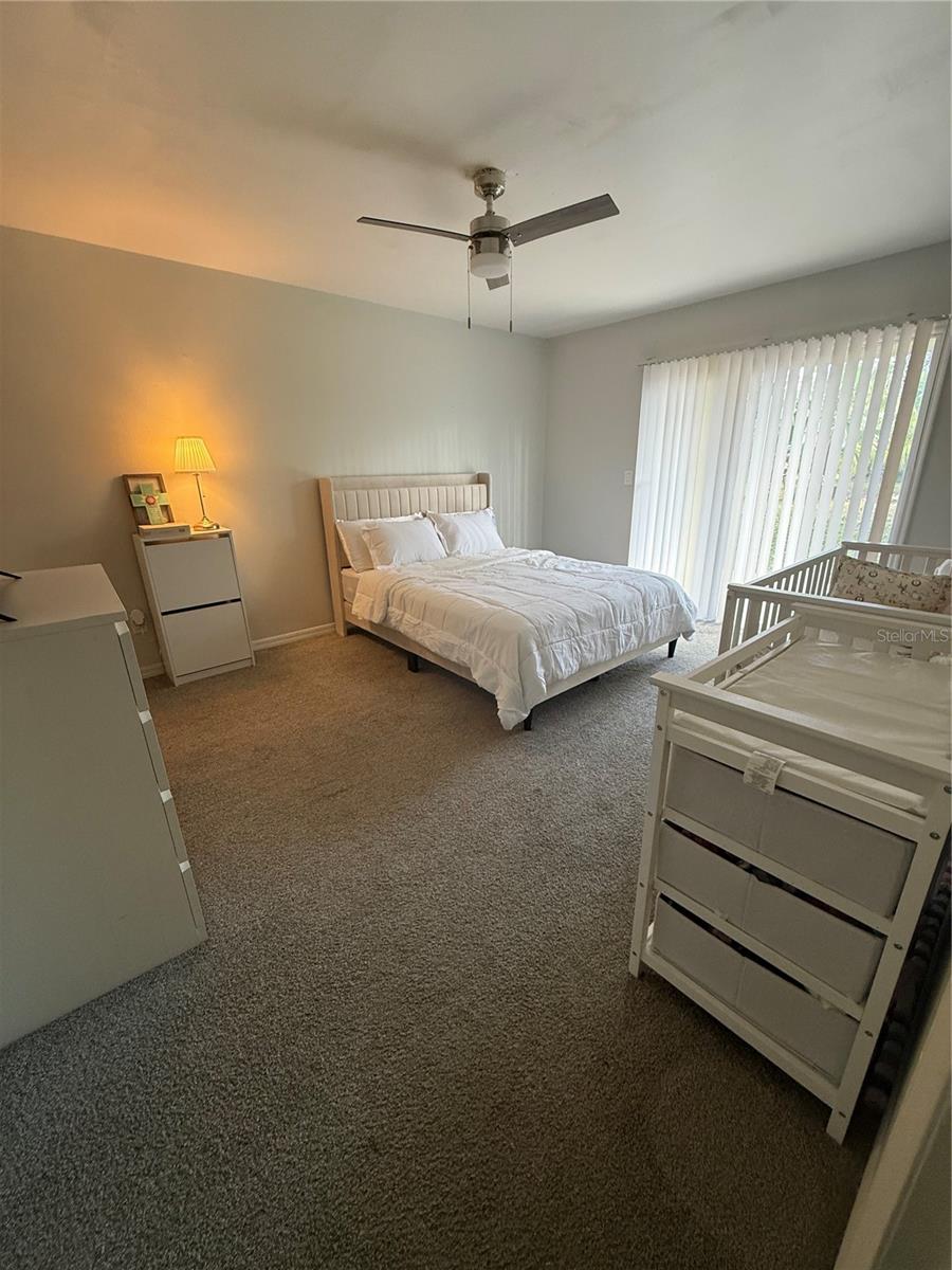 Image 7 of 16 For 2050 Royal Bay Boulevard 7