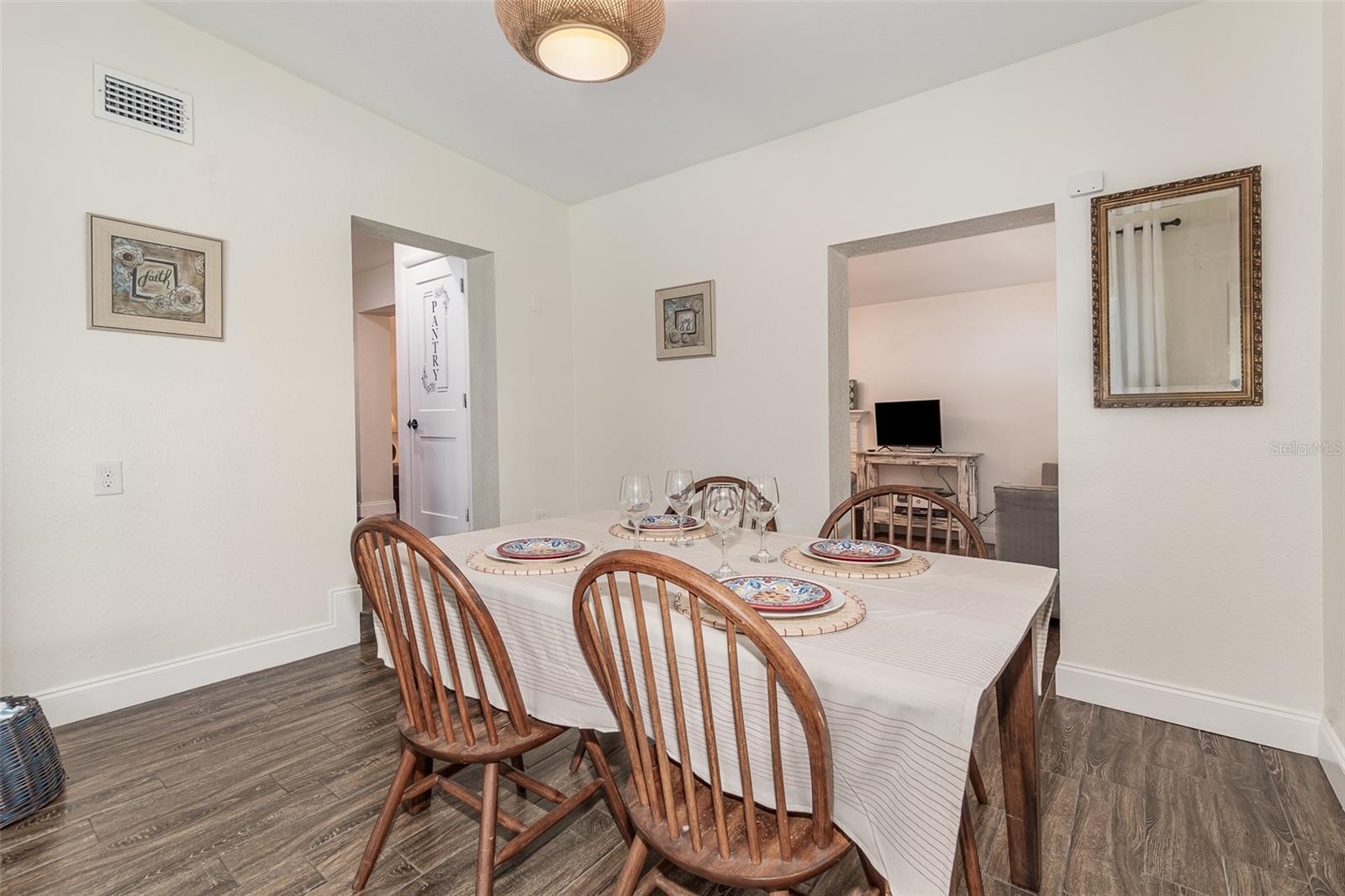 Image 12 of 21 For 2721 Marks Street