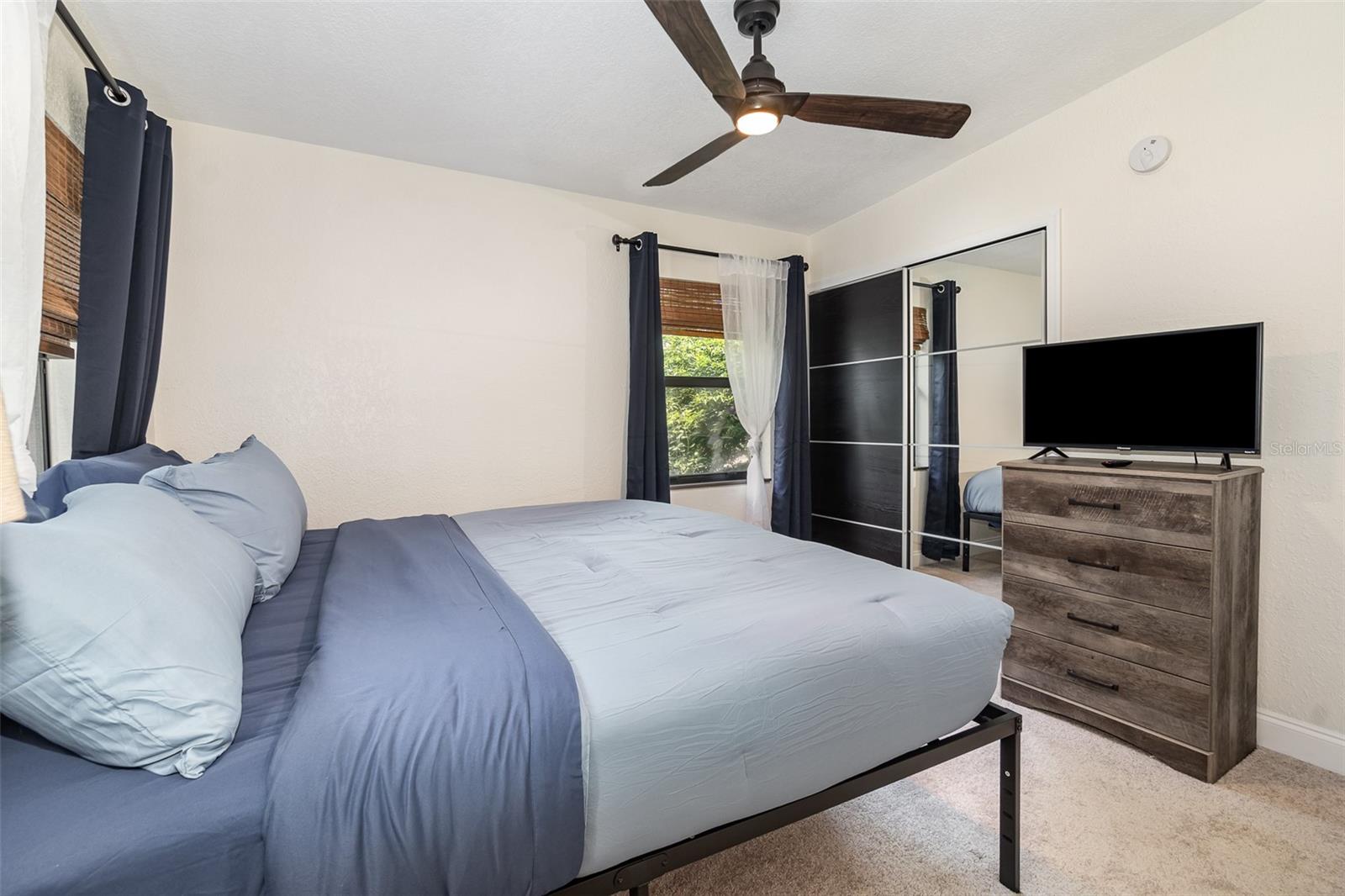 Image 16 of 21 For 2721 Marks Street