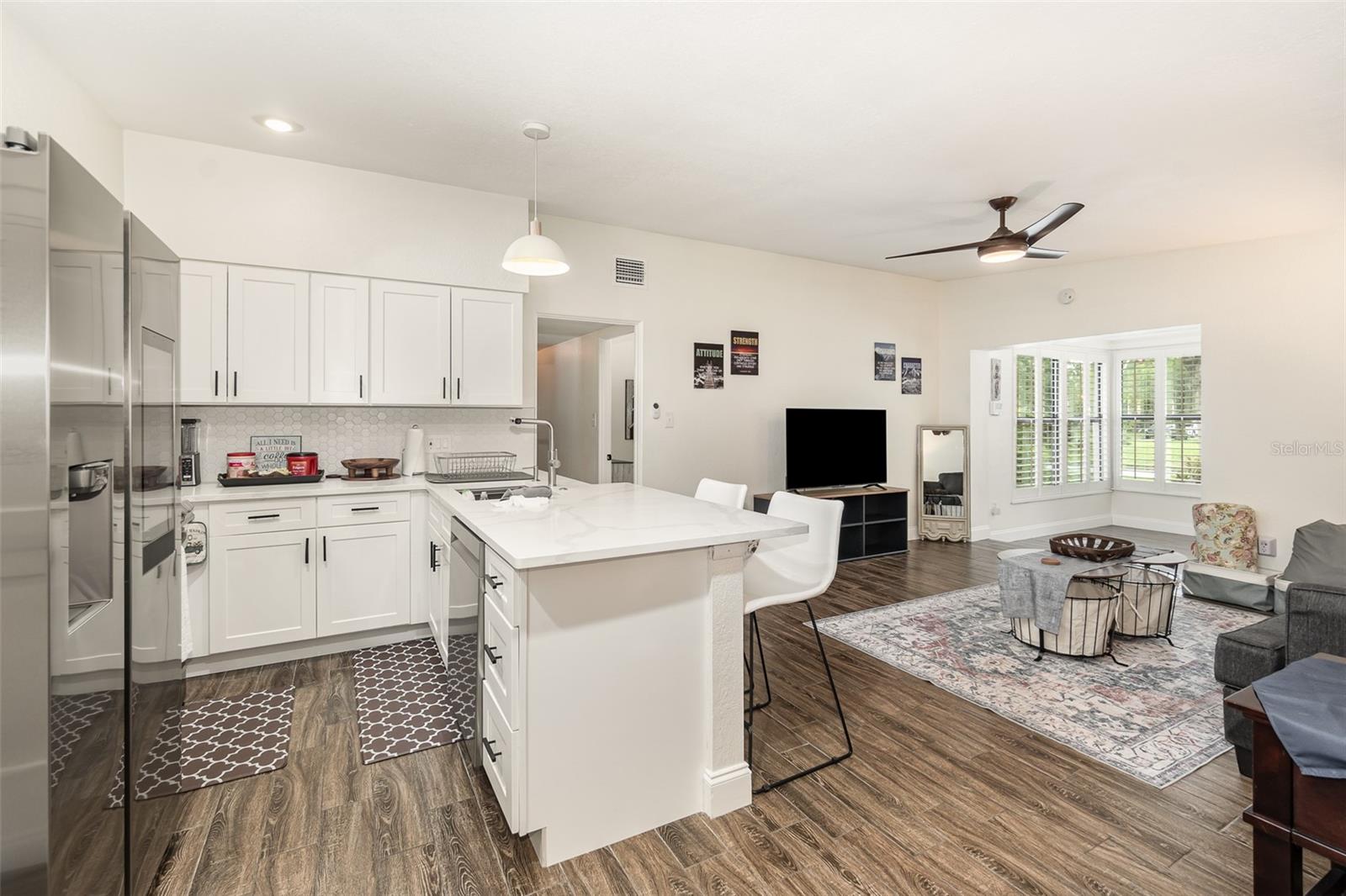 Image 4 of 21 For 2721 Marks Street