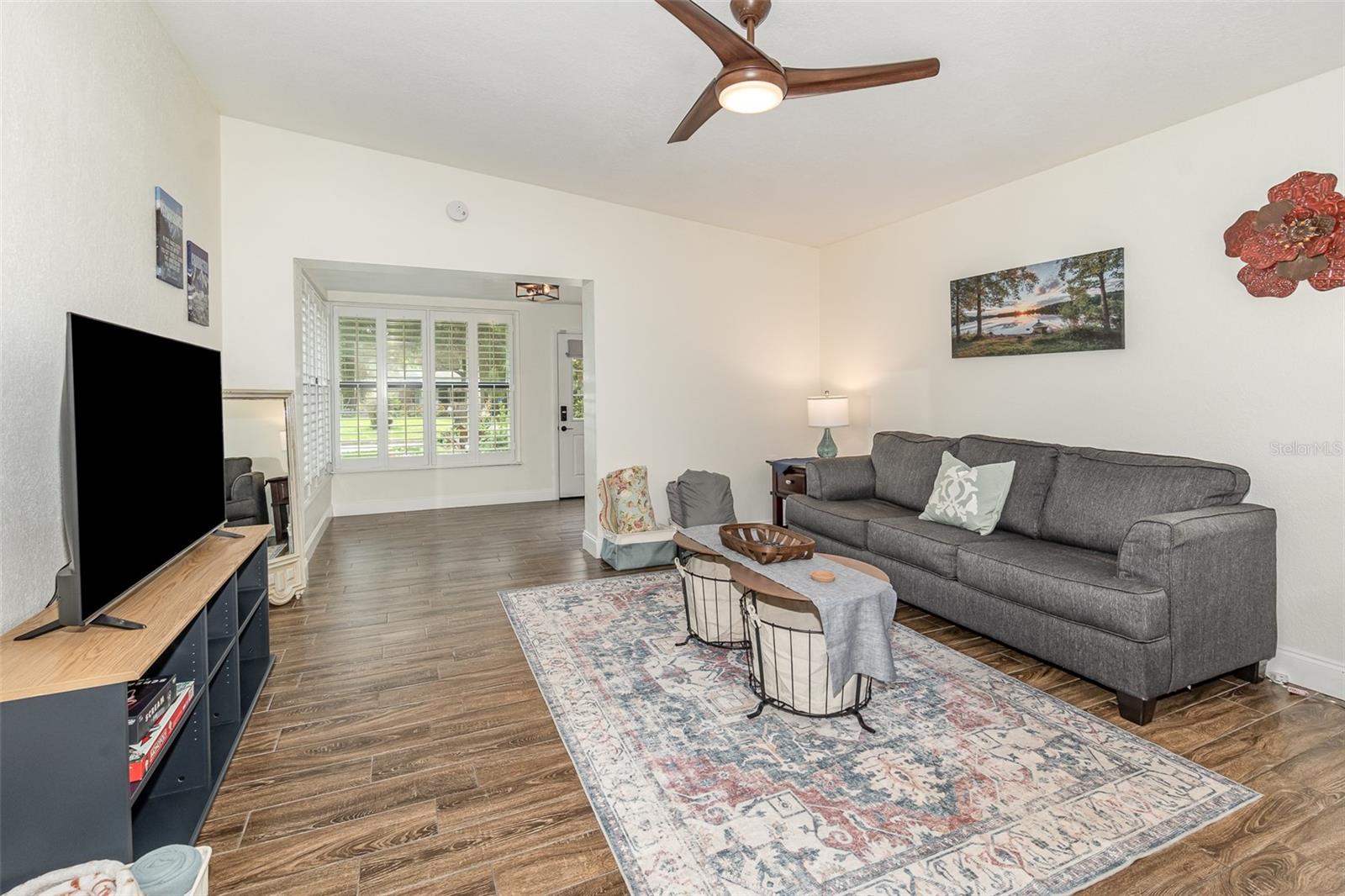 Image 8 of 21 For 2721 Marks Street